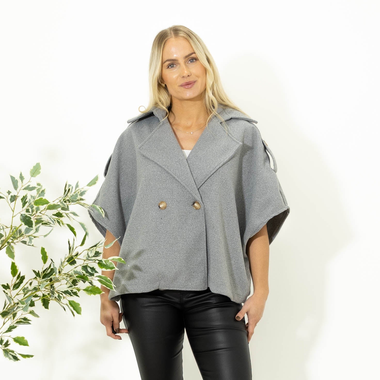 Ursula poncho, Grå