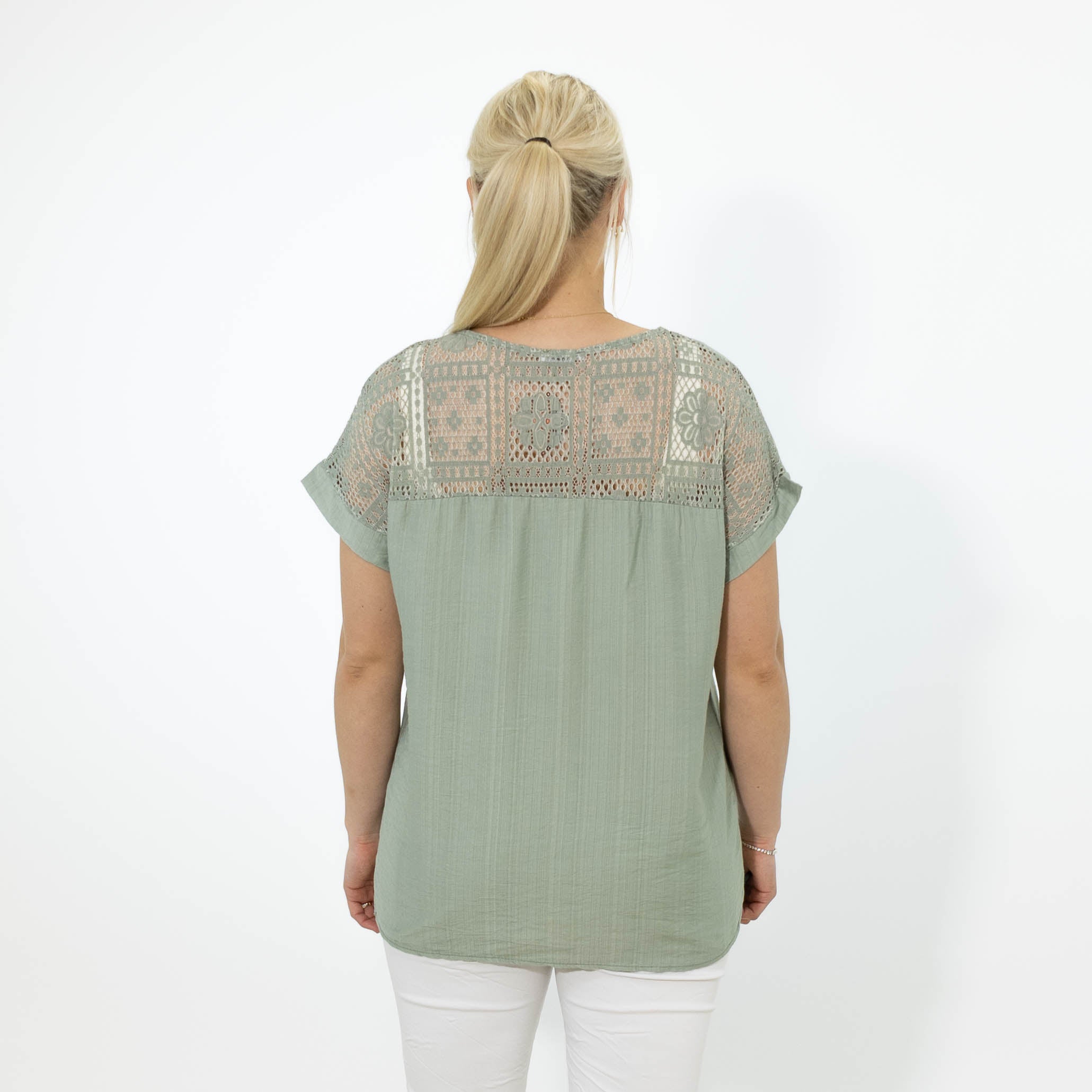 Tamara overdel, Khaki