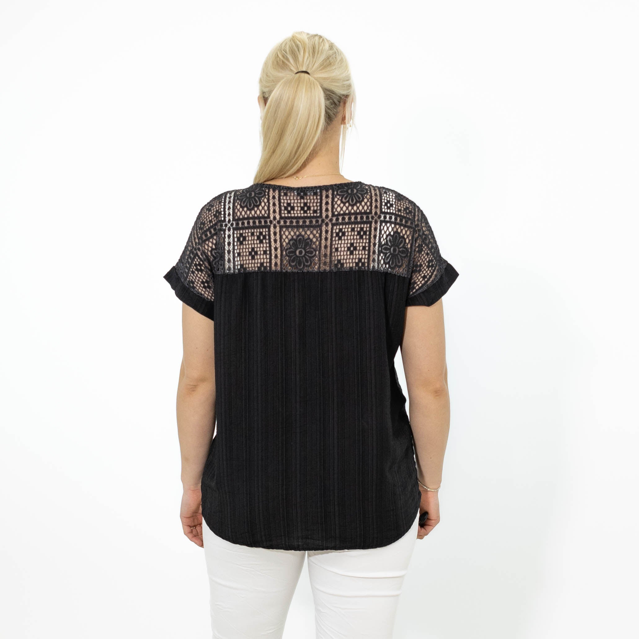 Tamara overdel, Sort