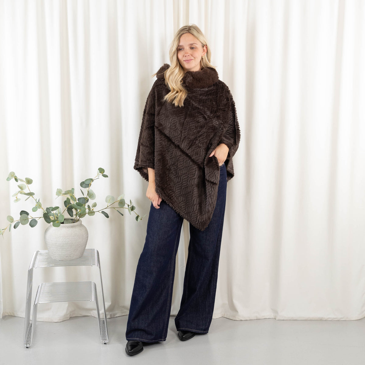 Natasha poncho, Choko