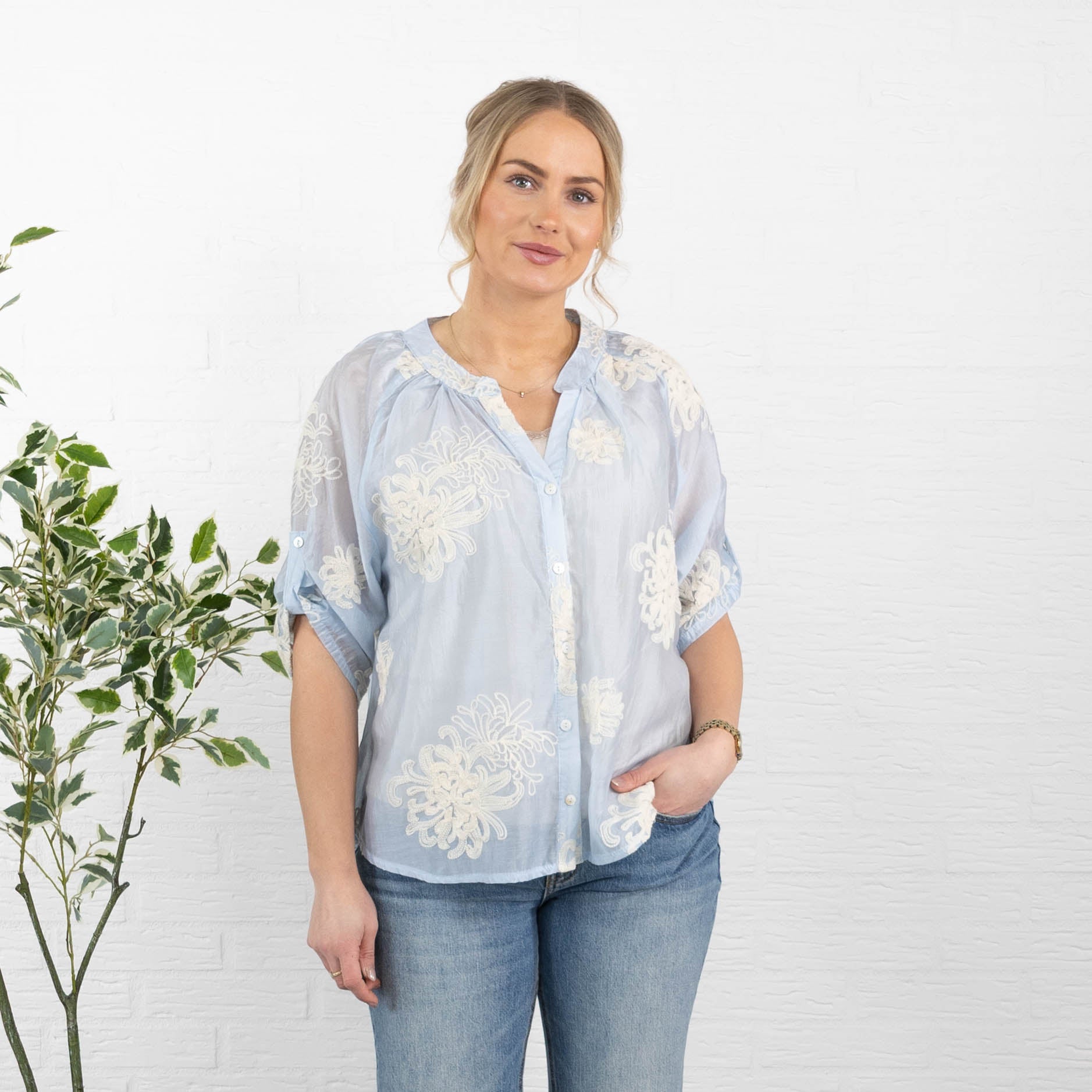 Tanja overdel, Lyseblå