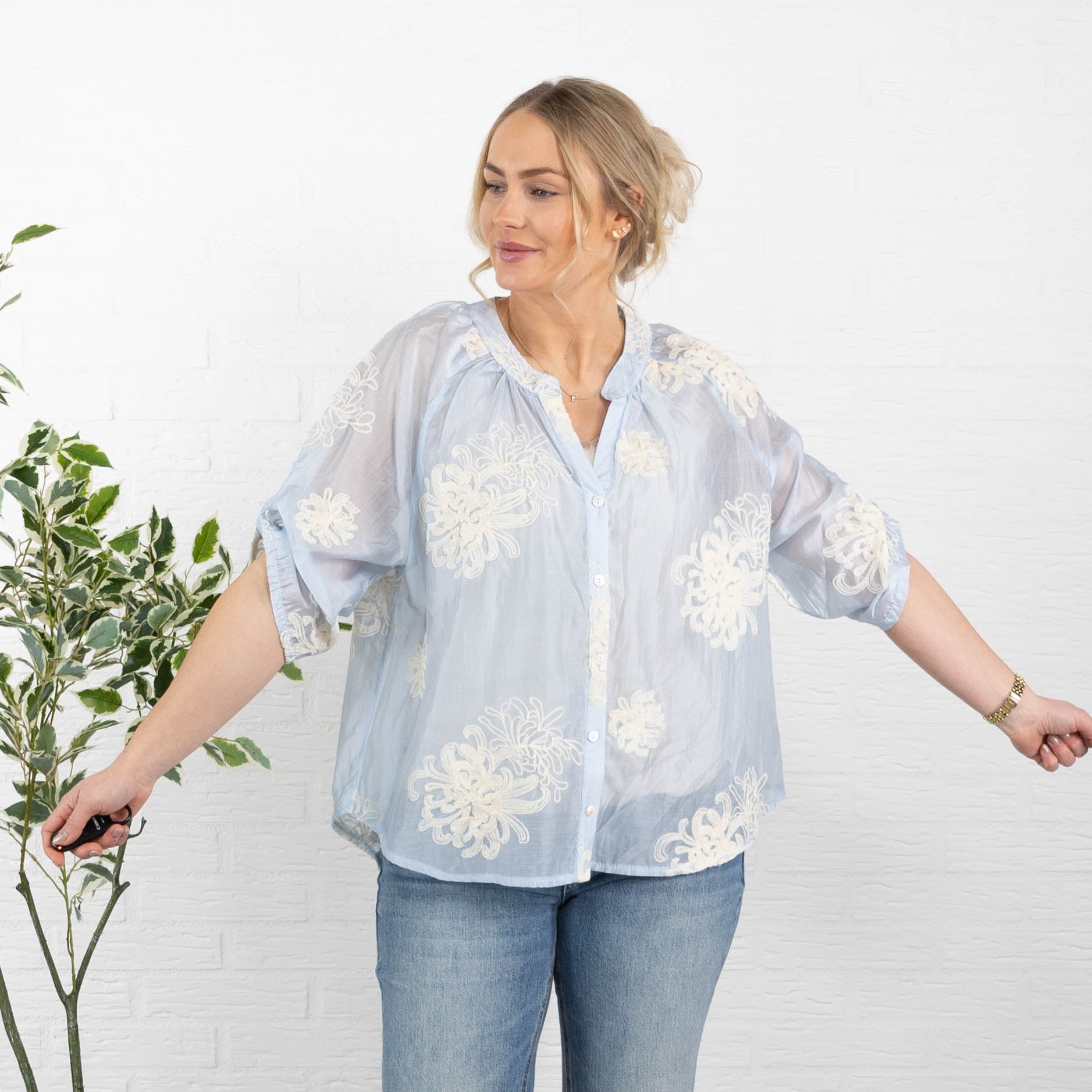 Tanja overdel, Lyseblå