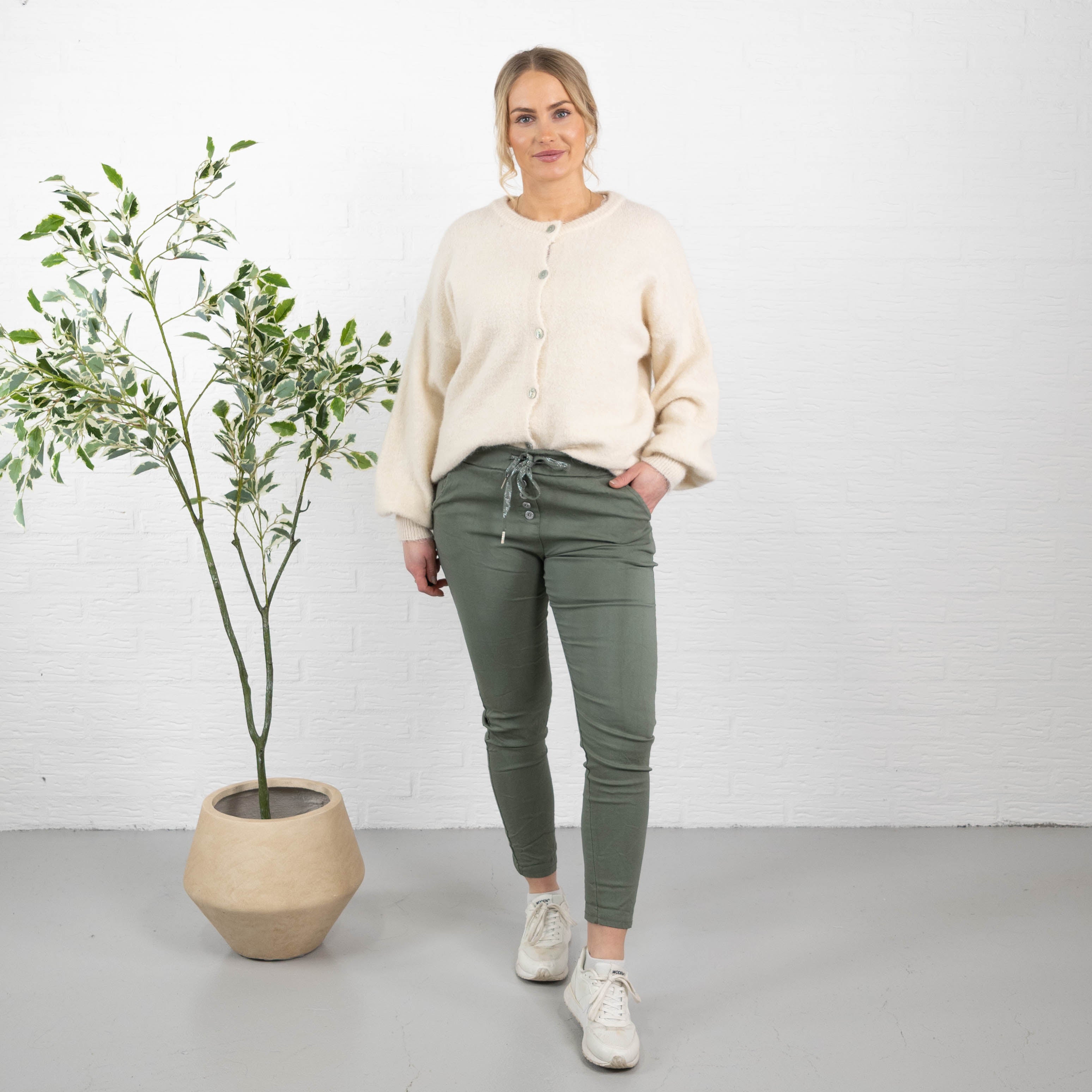 Holly bukser, Khaki
