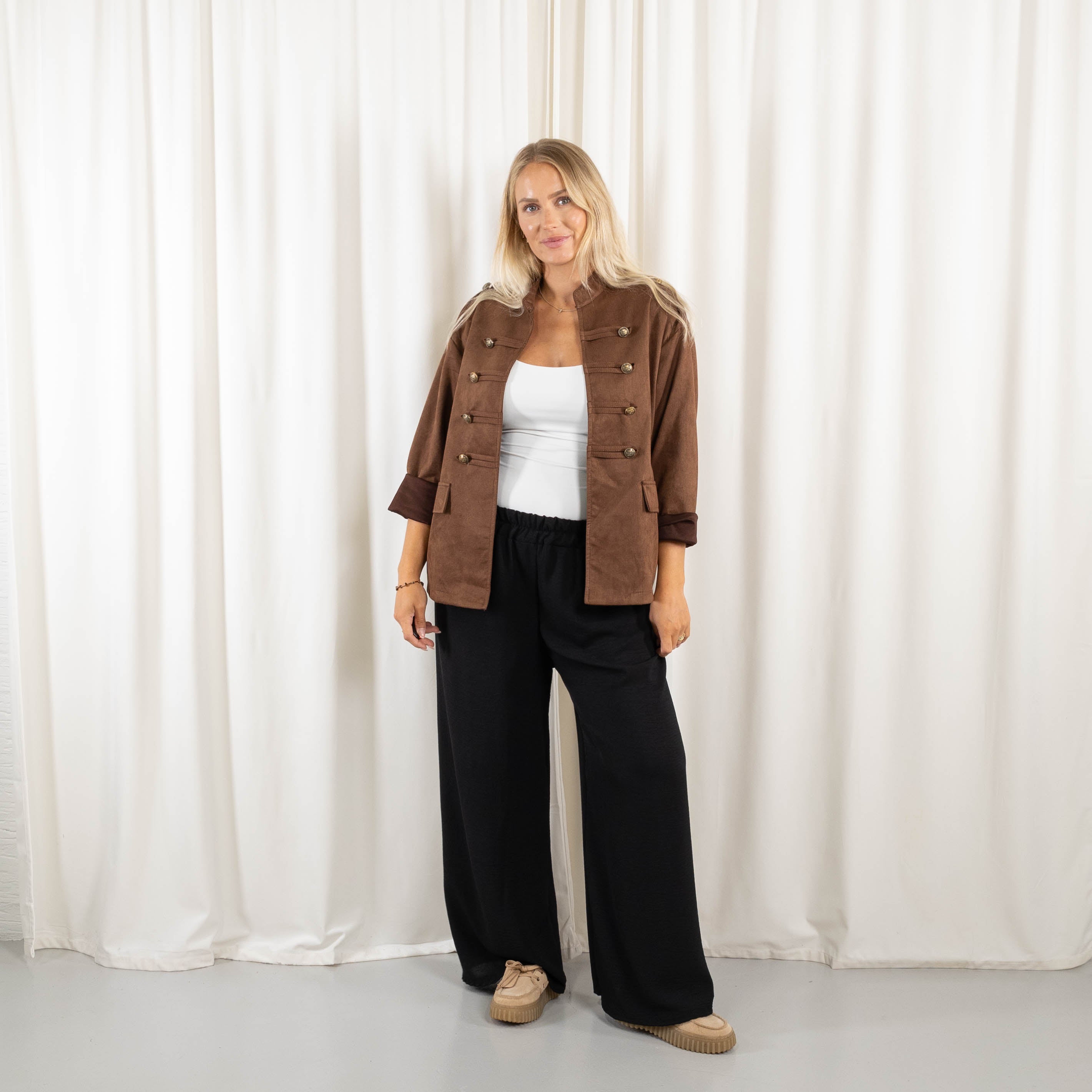 Beka blazer, Lys choko
