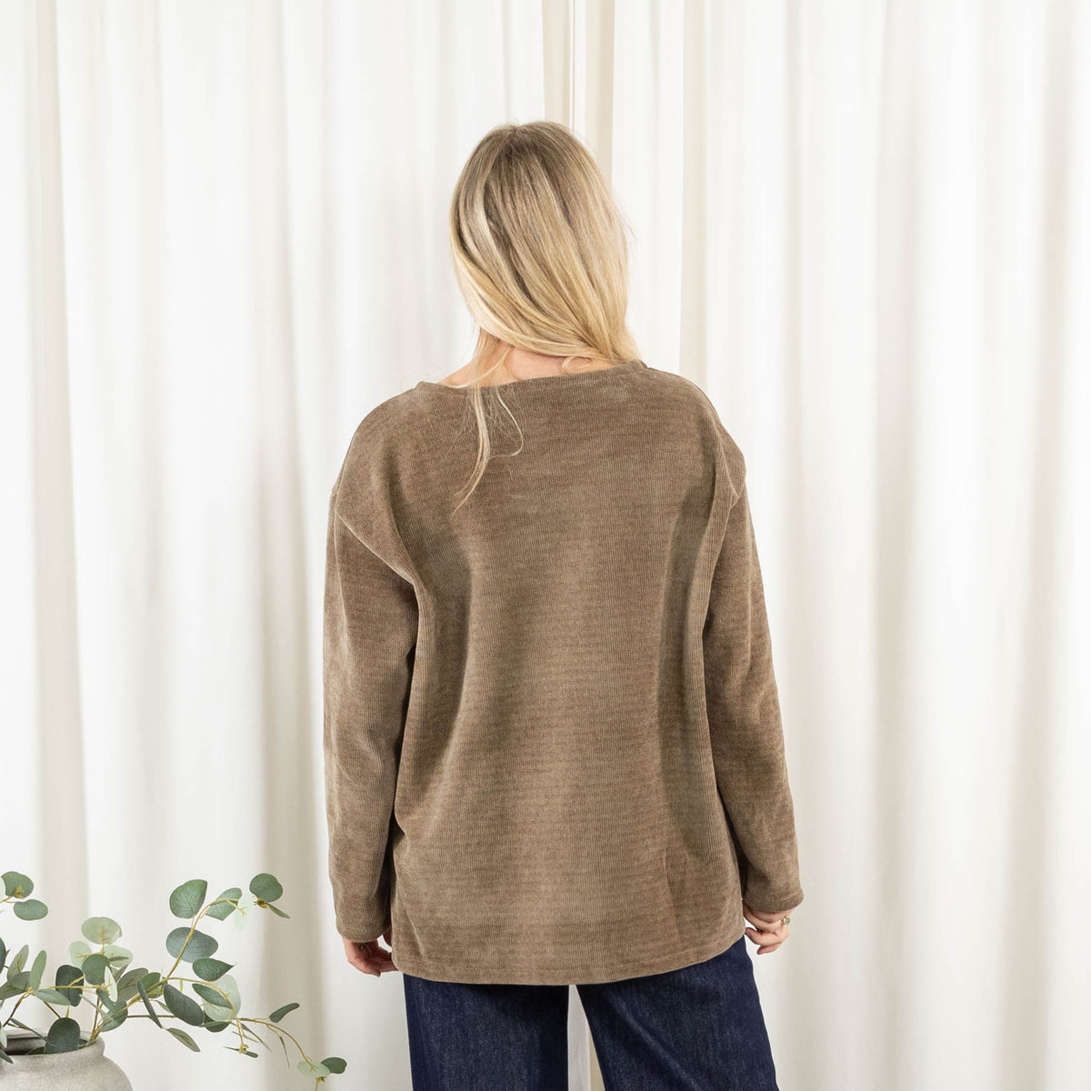 Alberte overdel, Taupe