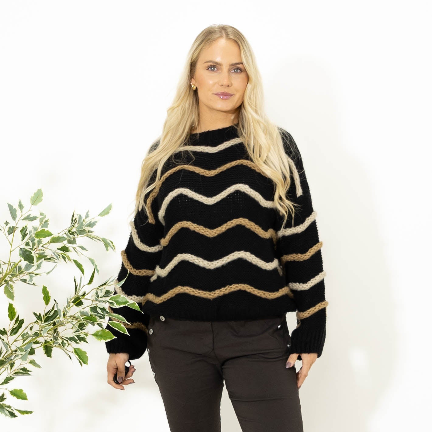 Lesley rundhals strik, Sort