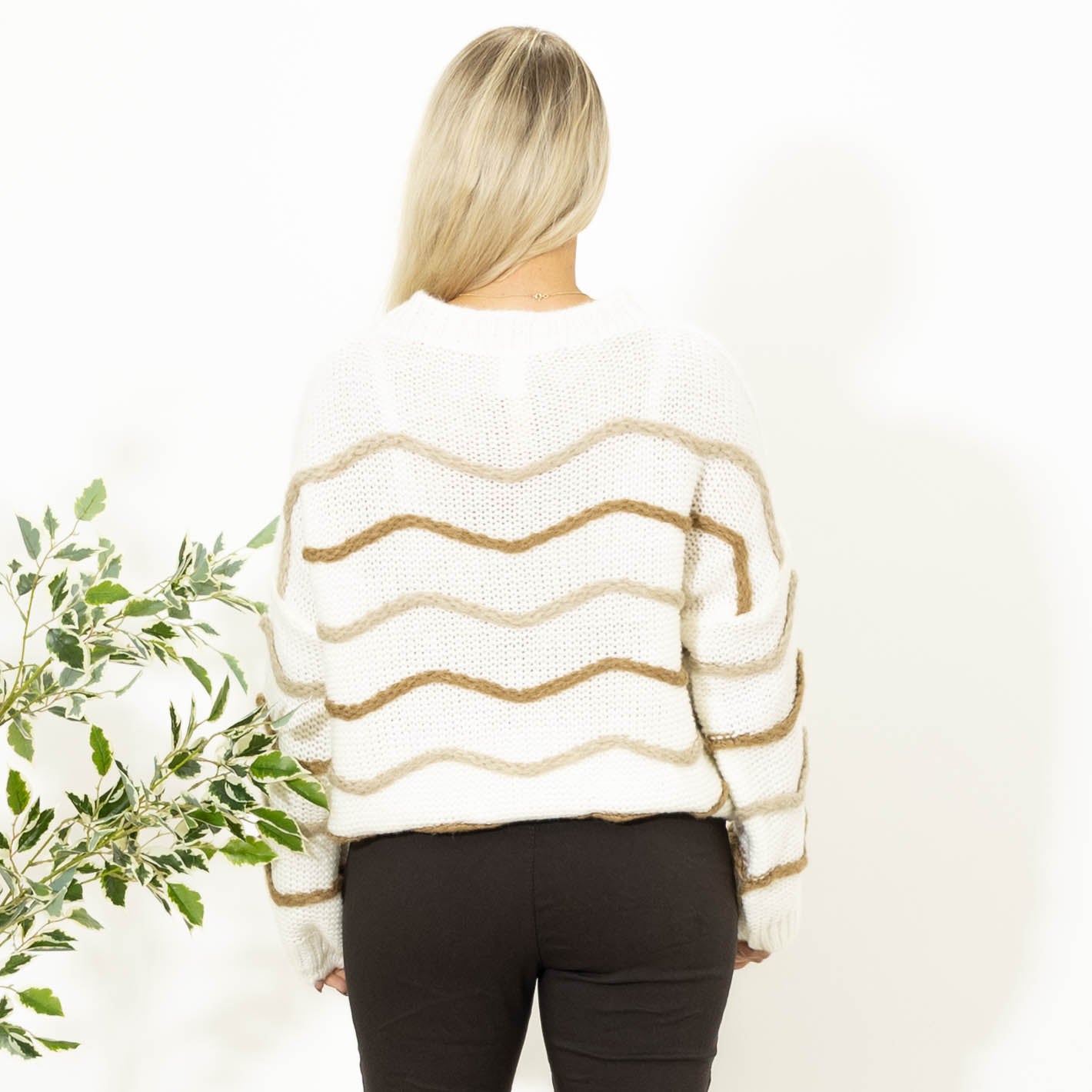 Lesley rundhals strik, Råhvid