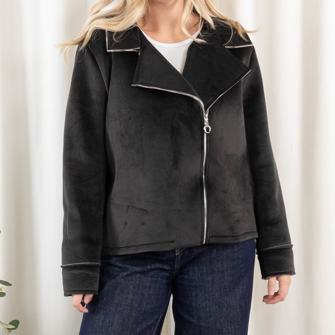 Billie jakke, Sort