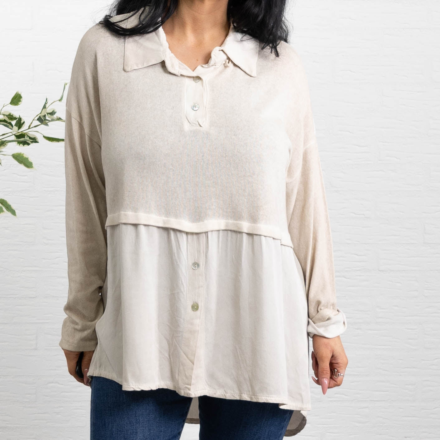 Claudia overdel, Beige