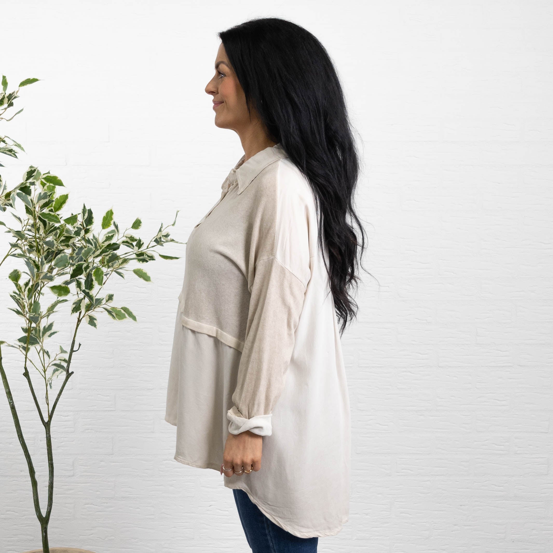 Claudia overdel, Beige