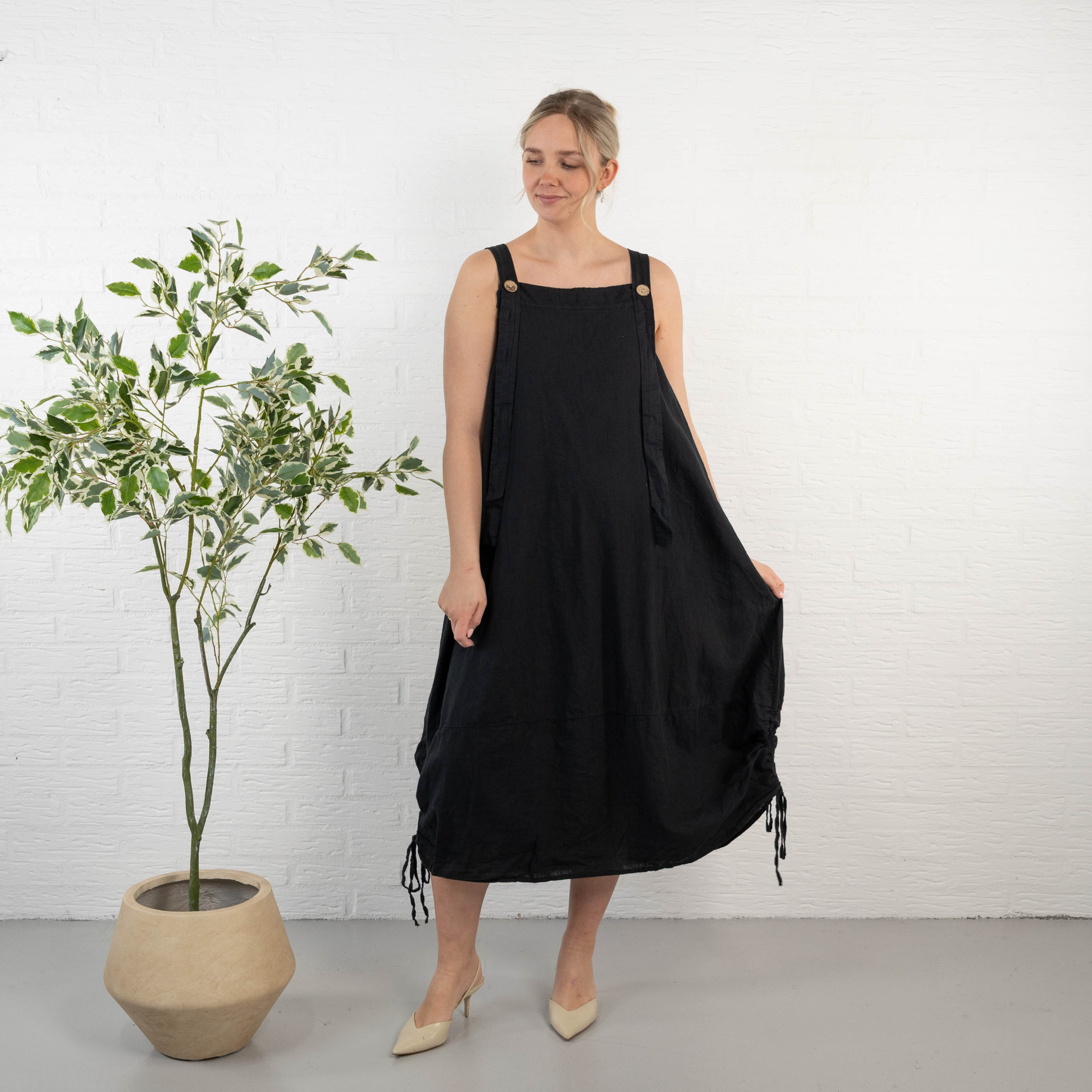 Dungaree kjole, Sort