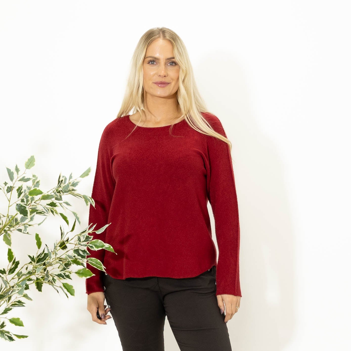 Klara rundhals strik, Vinrød