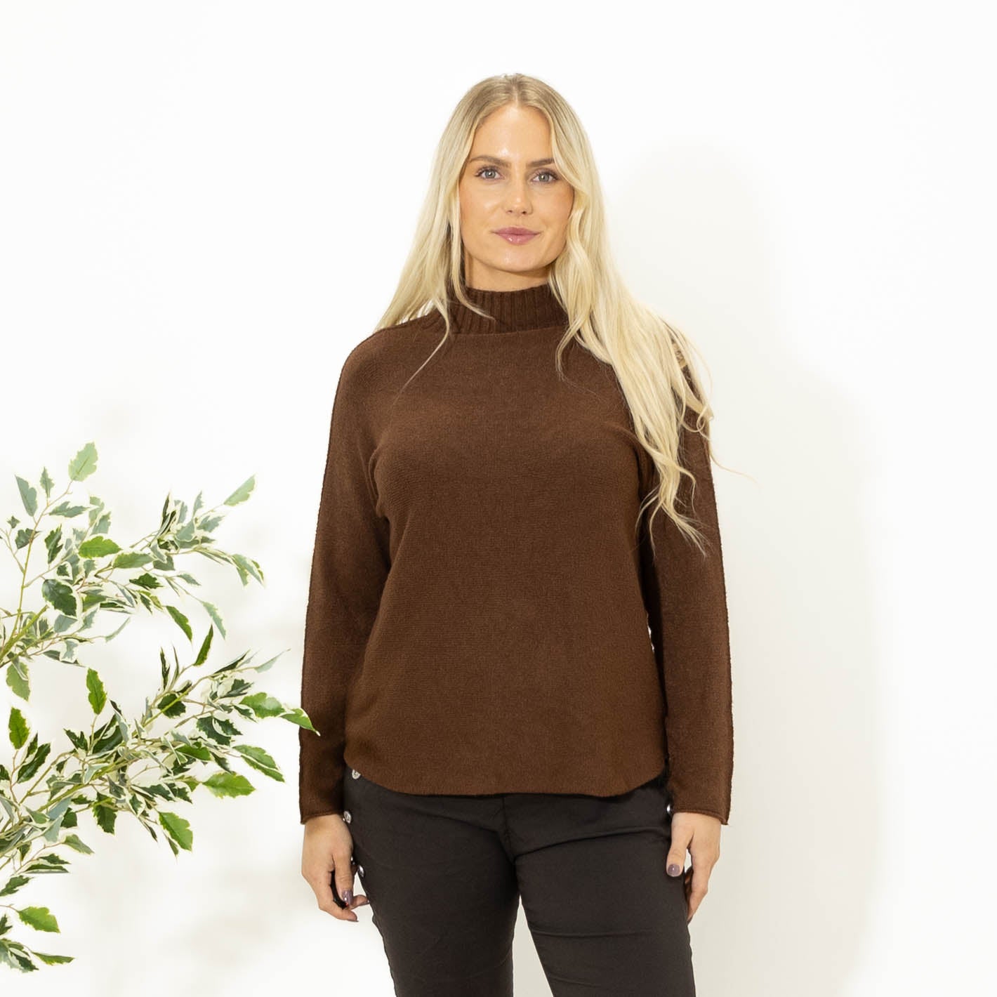 Babette strik m. turtleneck, Choko