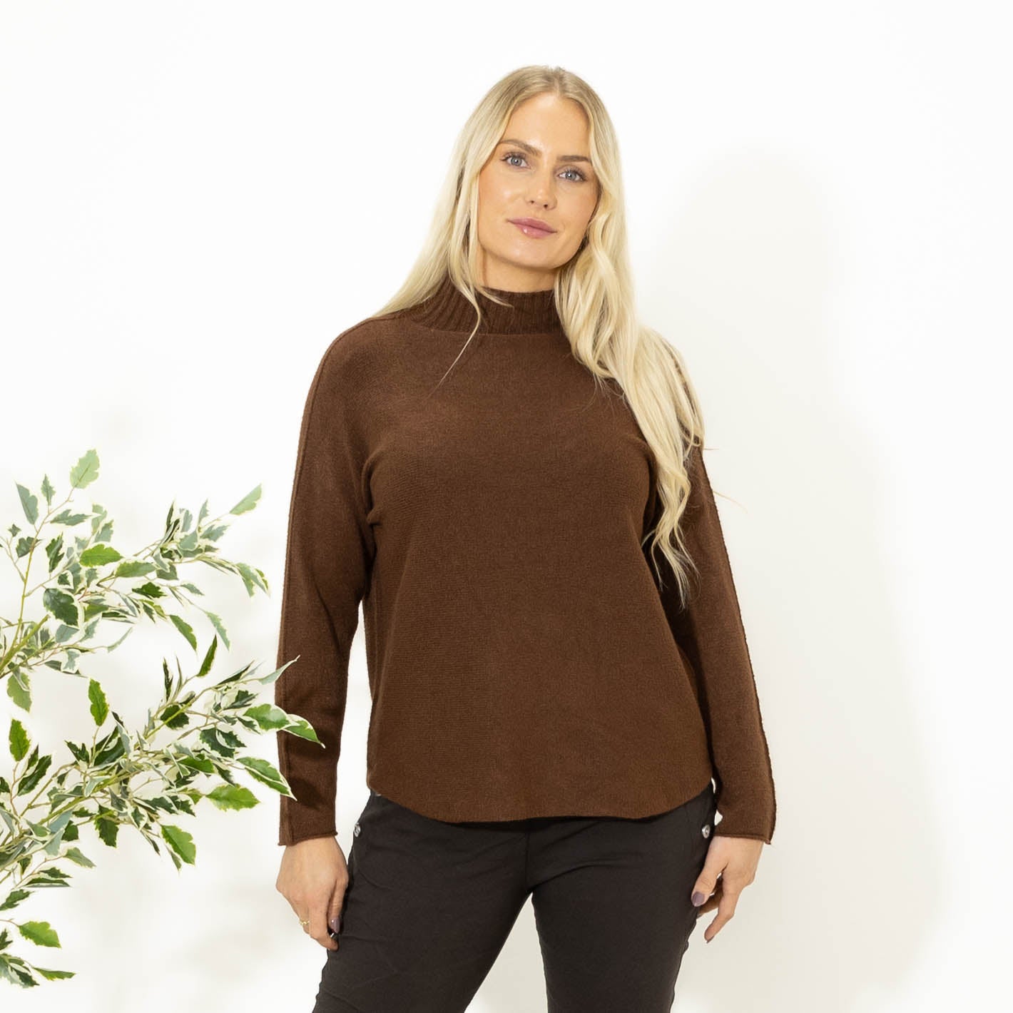 Babette strik m. turtleneck, Choko