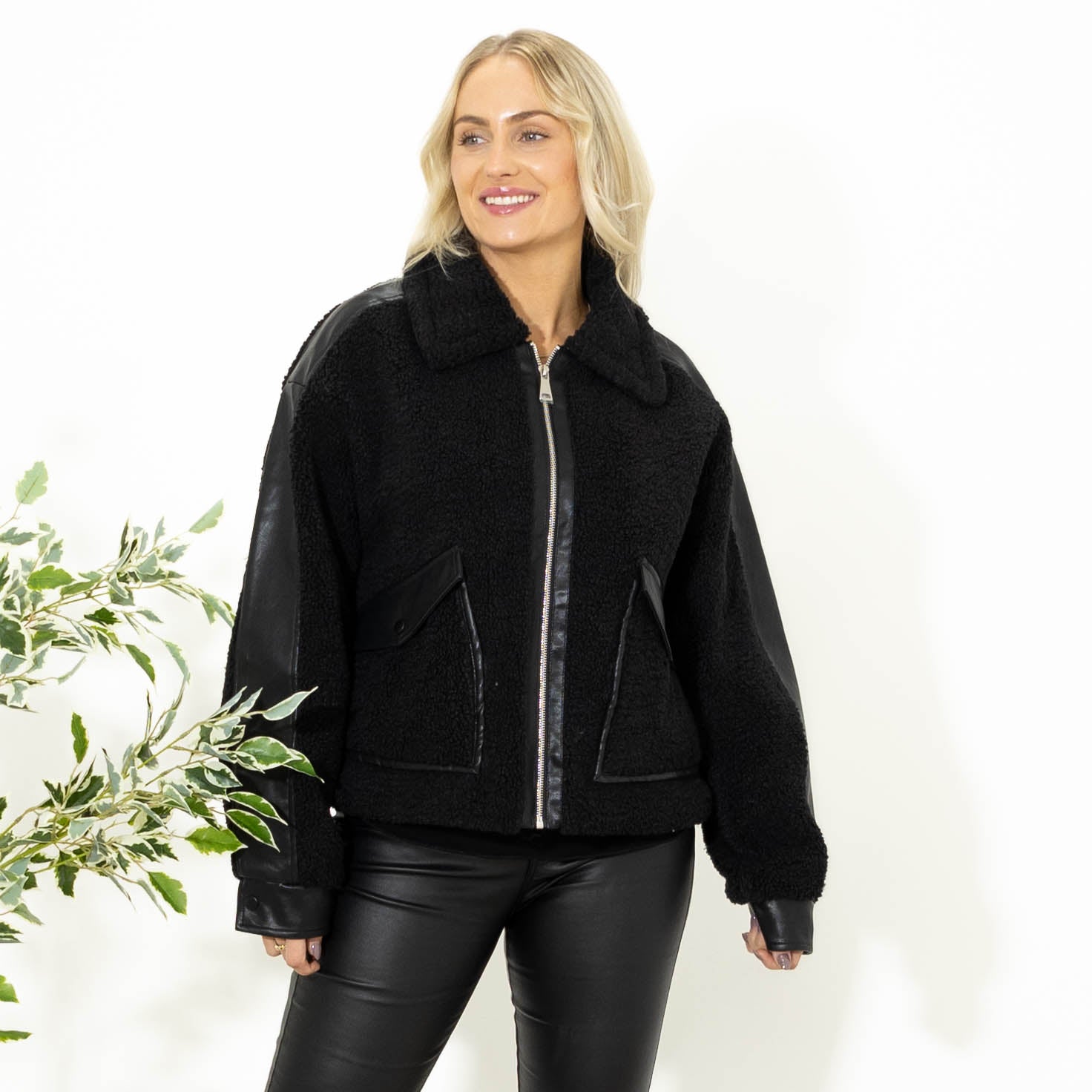 Zenia bamse jakke, Sort