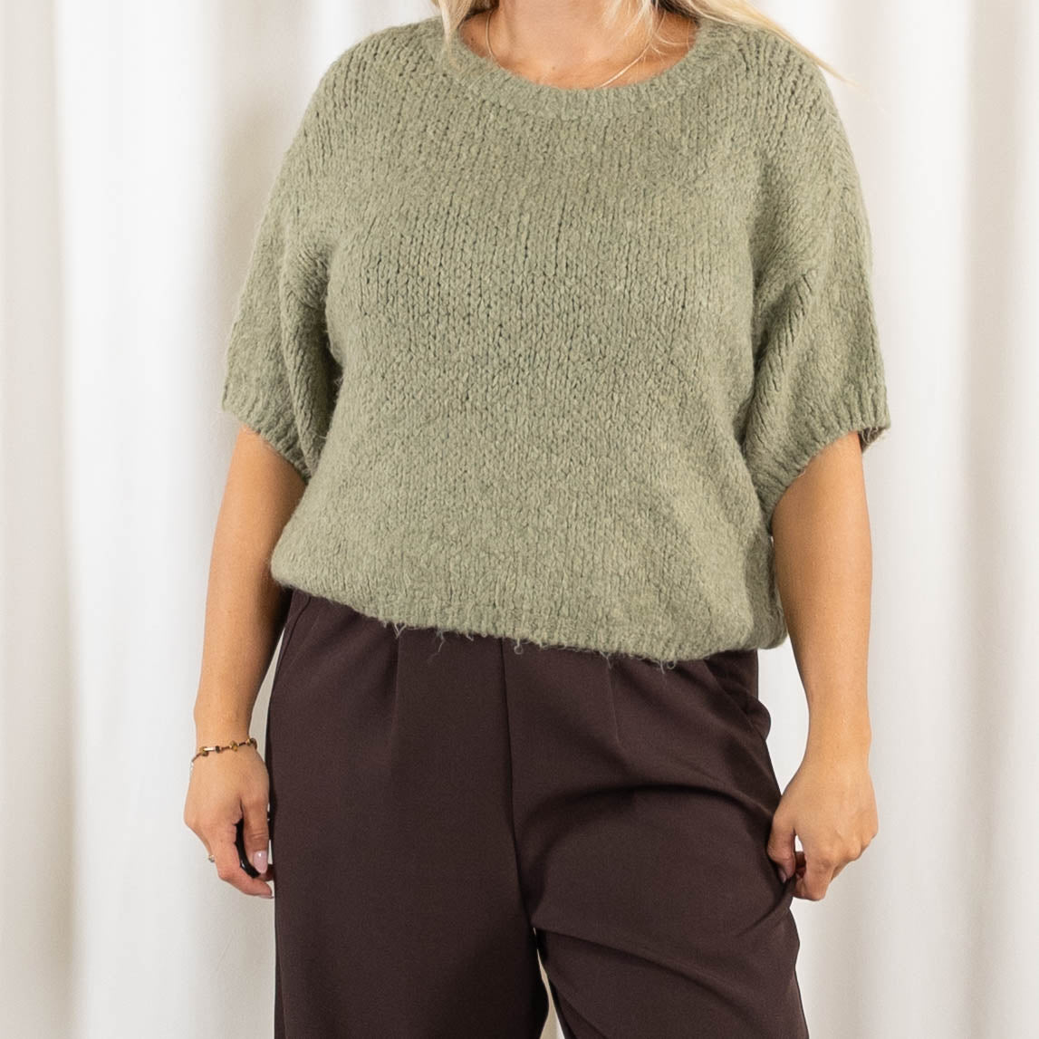 Esta strik, Khaki