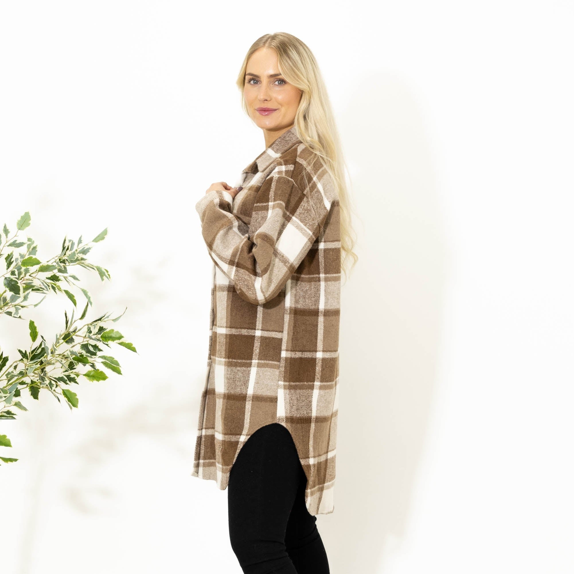 Amber ternet skovmands jakke, Lys choko