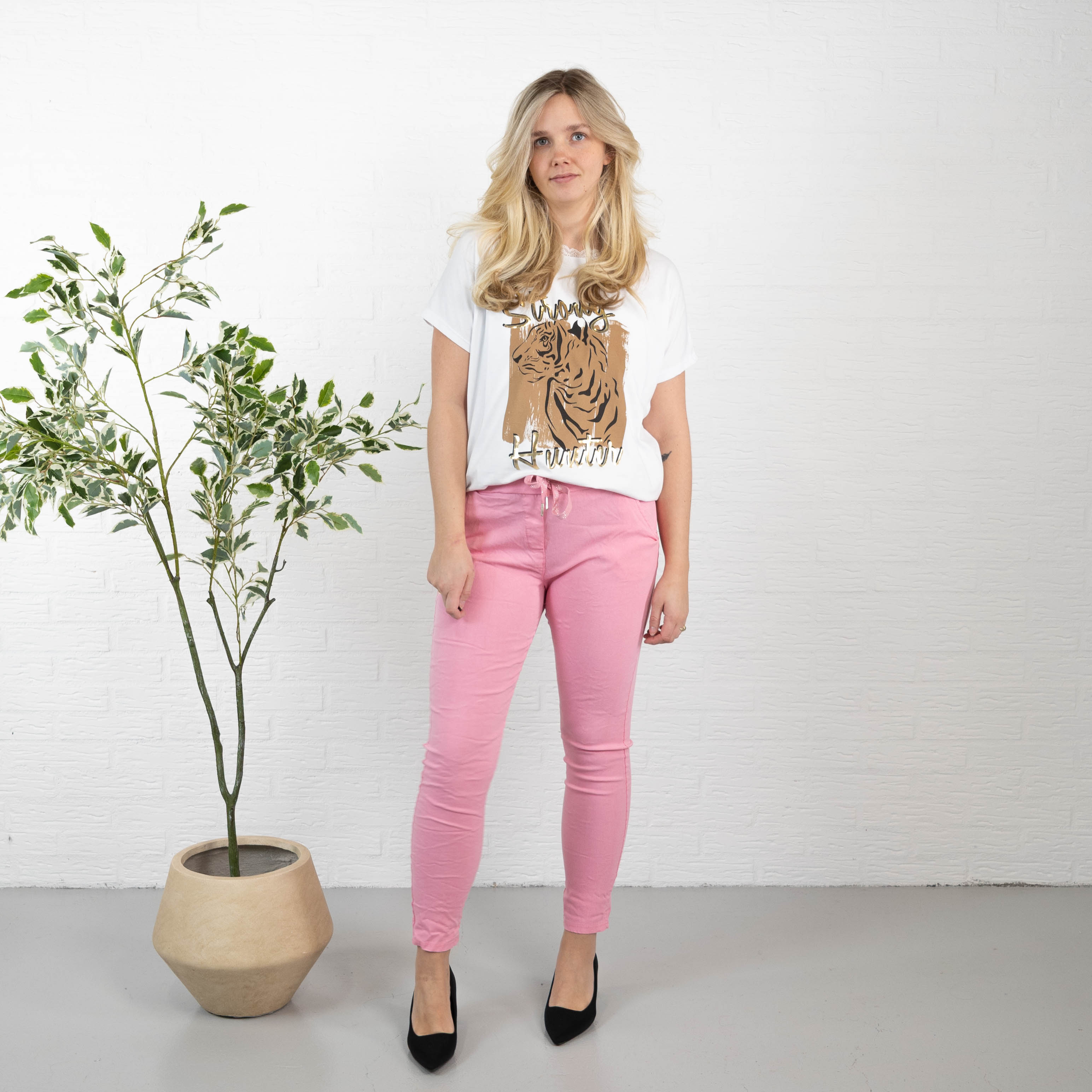 Lisa bukser, Lyserød