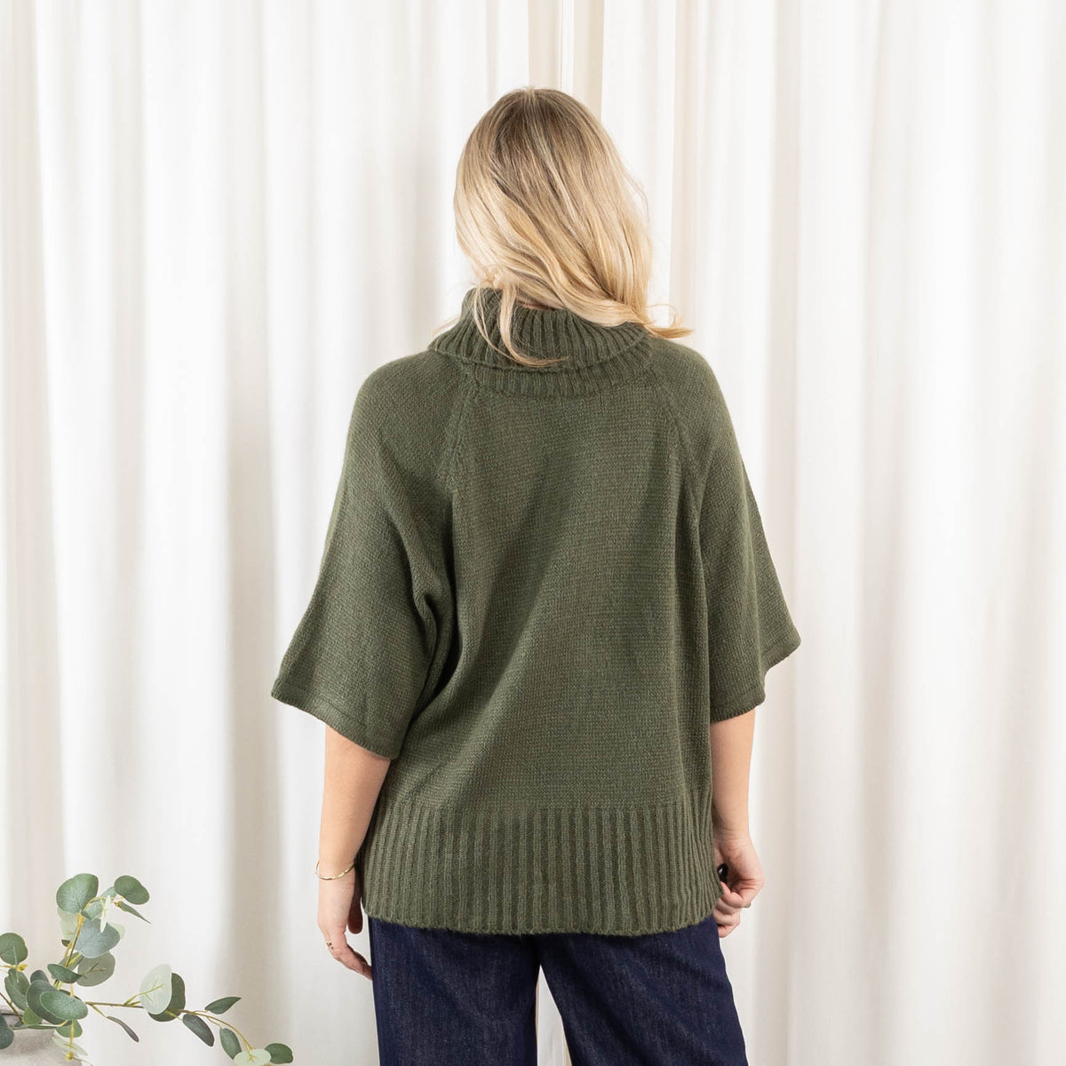 Cindy strik, Khaki