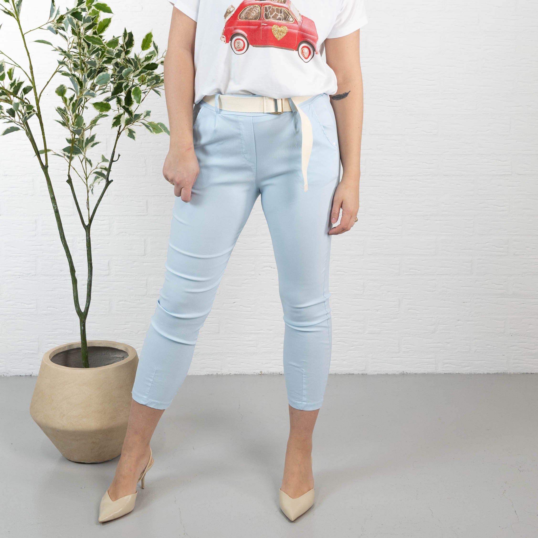 Brandy bukser, Lyseblå