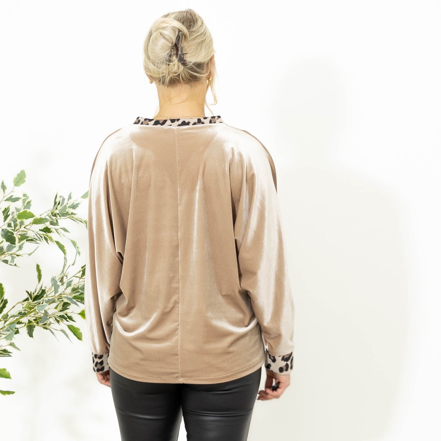 Trudy batwing overdel, Camel