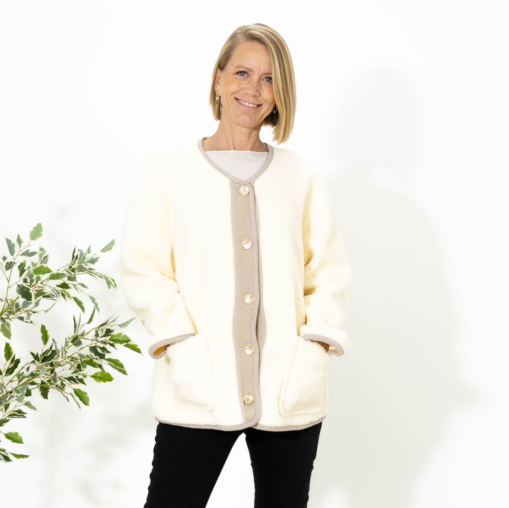 Neela cardiganjakke, Råhvid