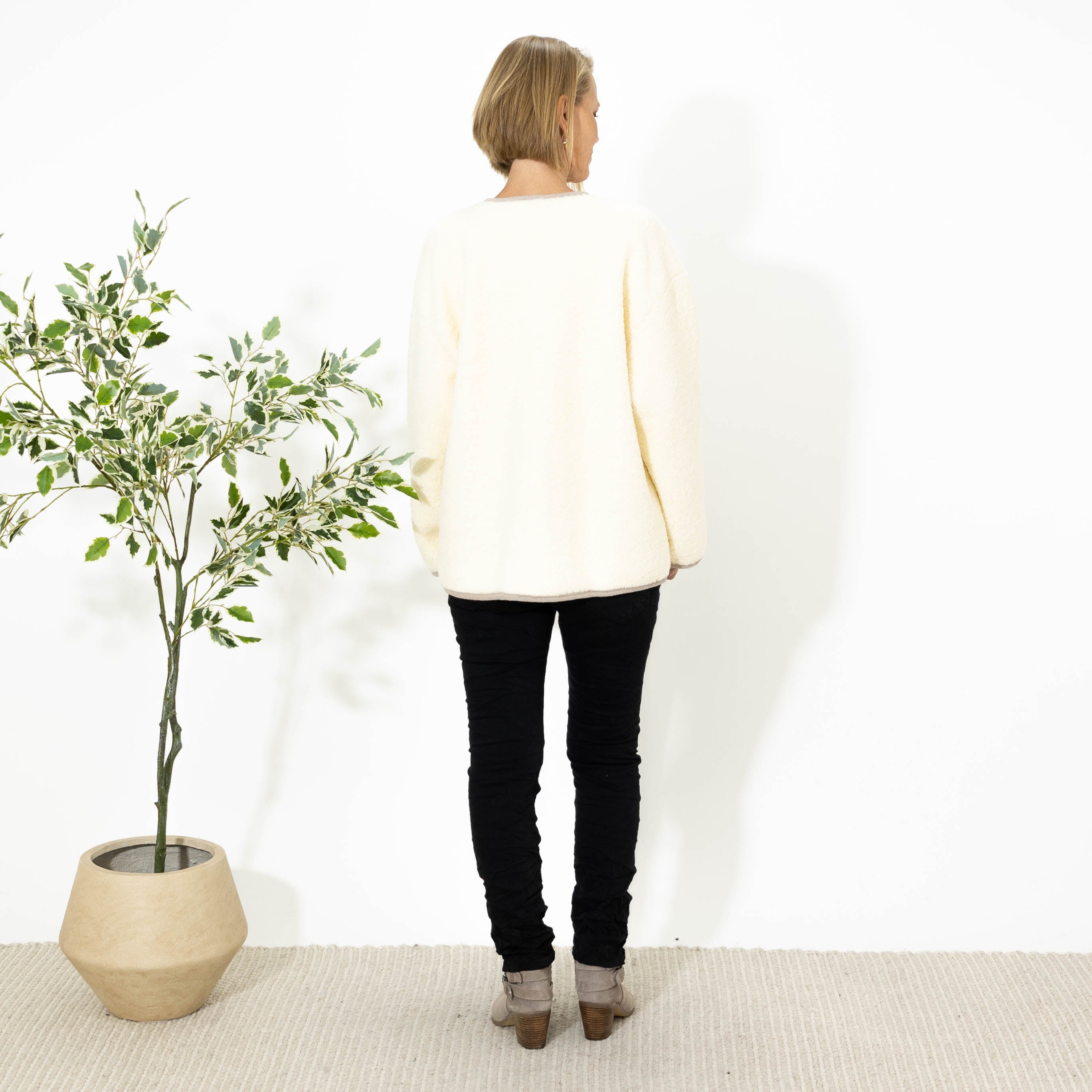 Neela cardiganjakke, Råhvid