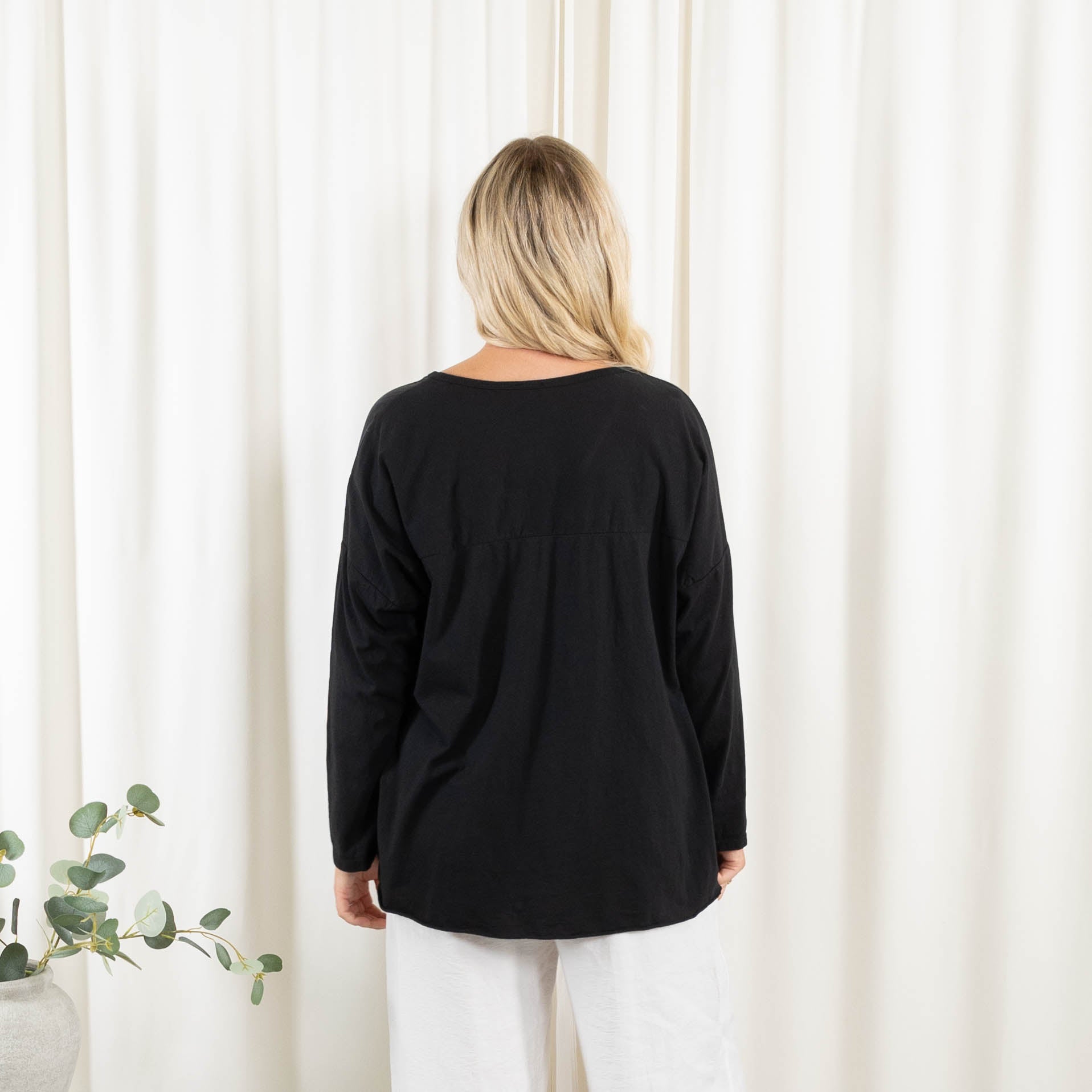 Chic t-shirt, Sort