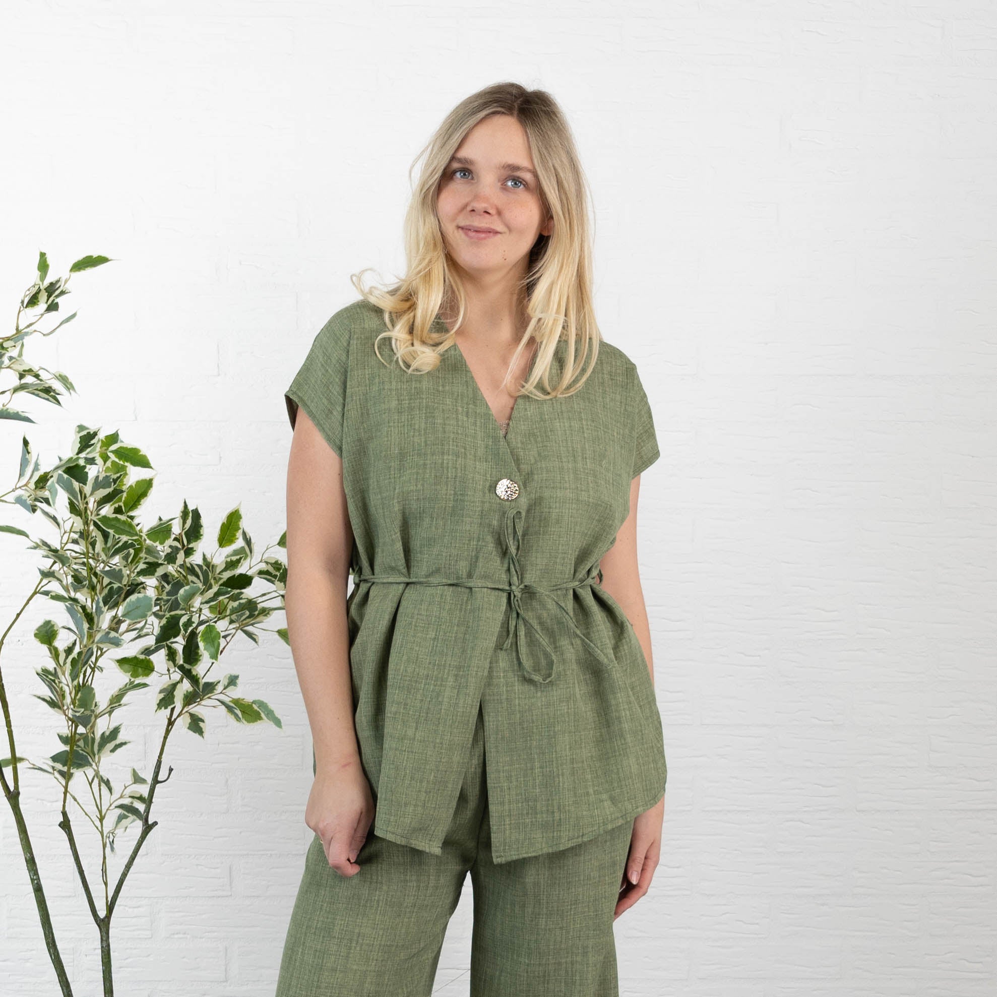 Alexandra sæt, Khaki