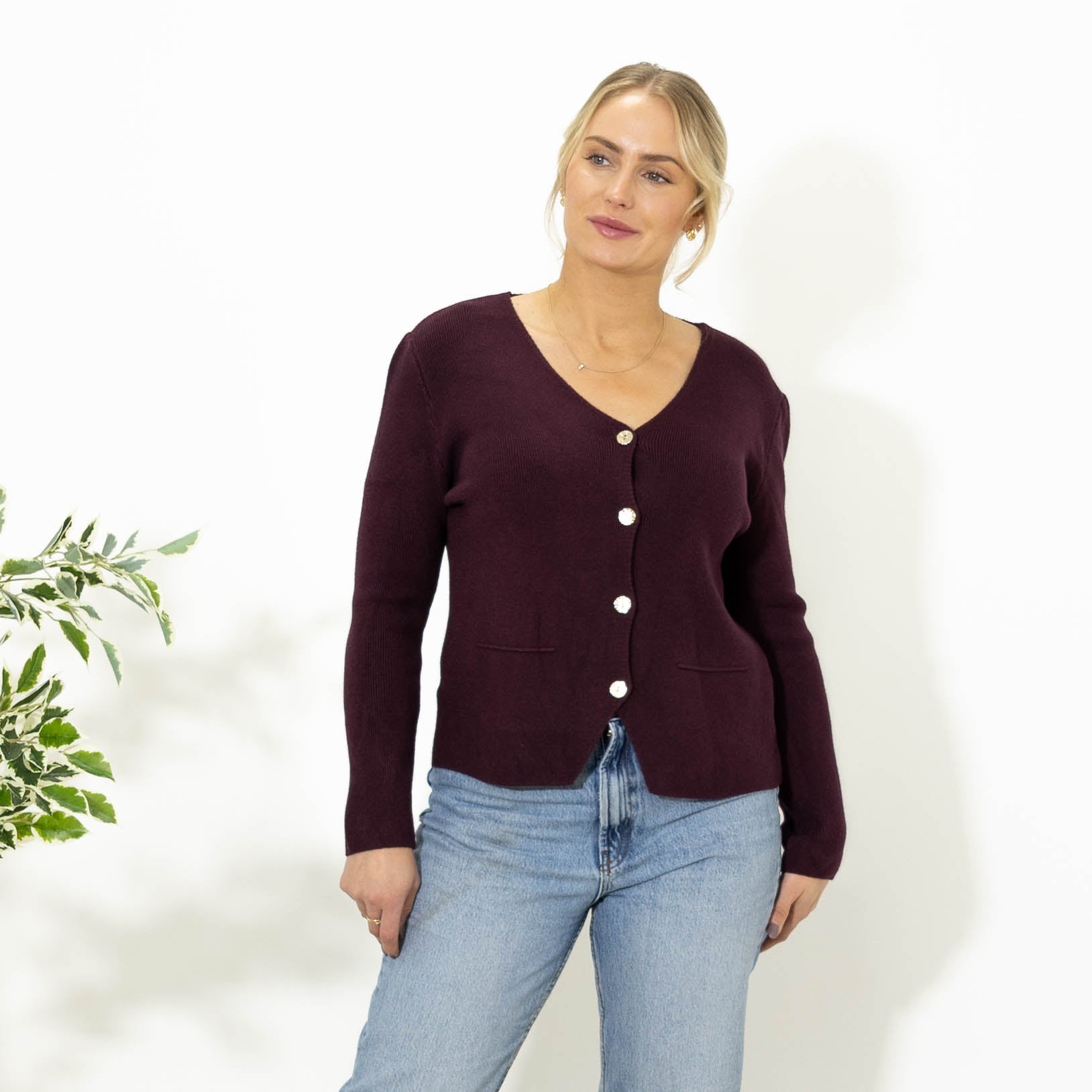 Sonja strik m. guldknapper, Lilla