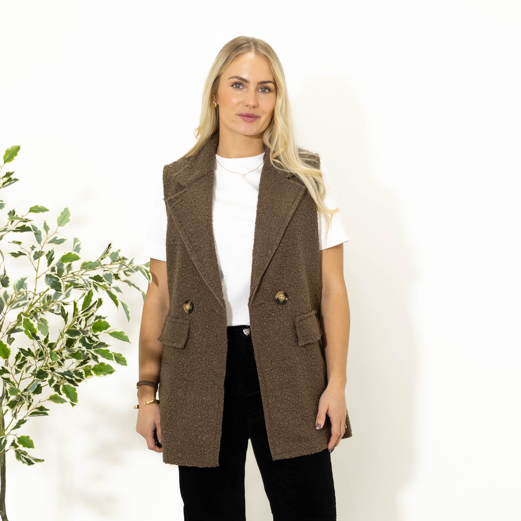 Rasmine bouclé vest, Lys Choko