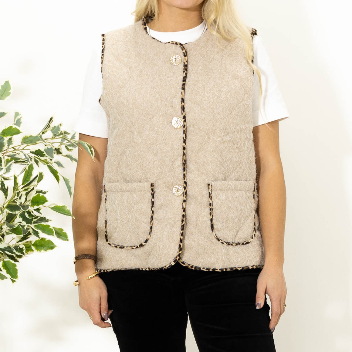 Lizzy strikvest, Beige