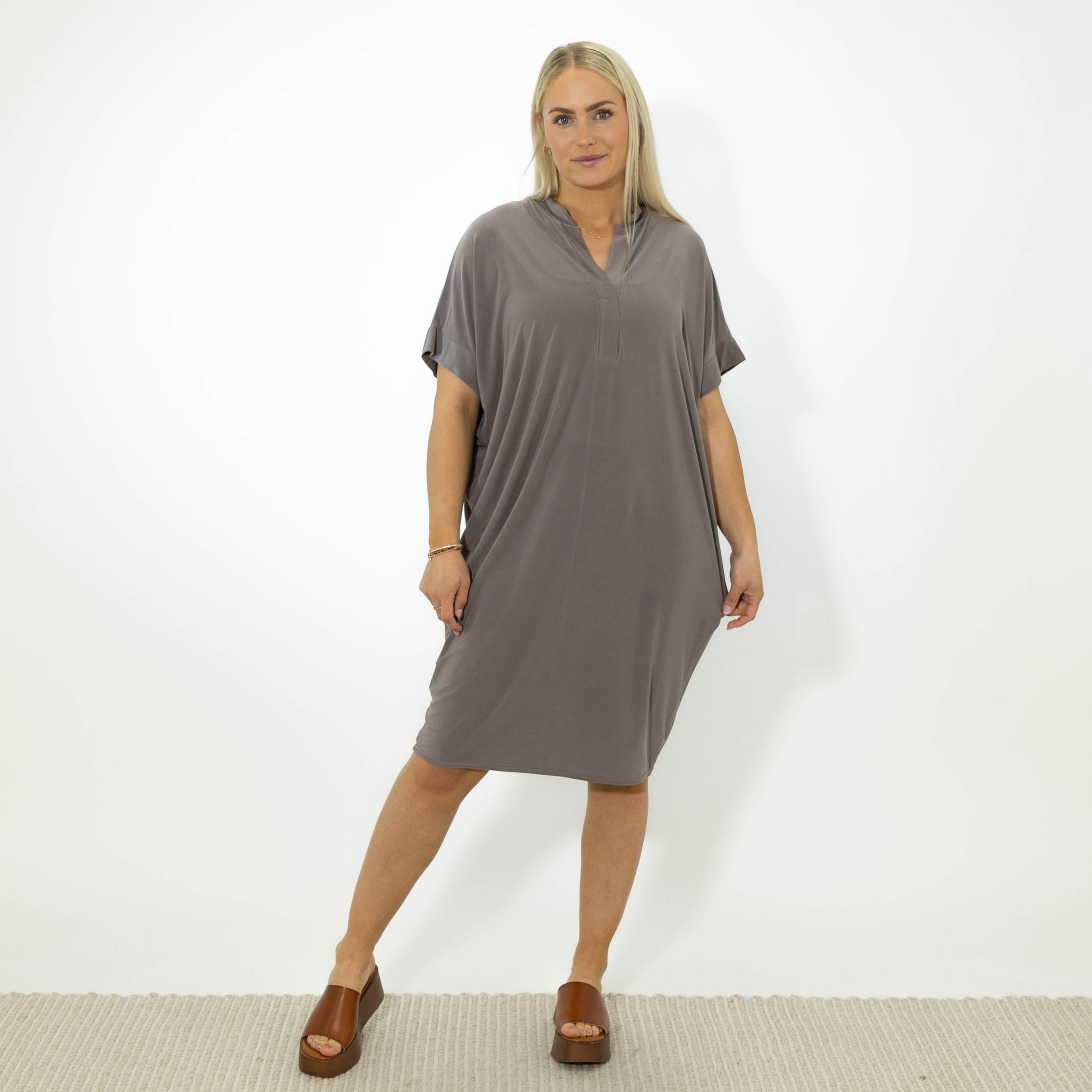 Diana kjole, Taupe