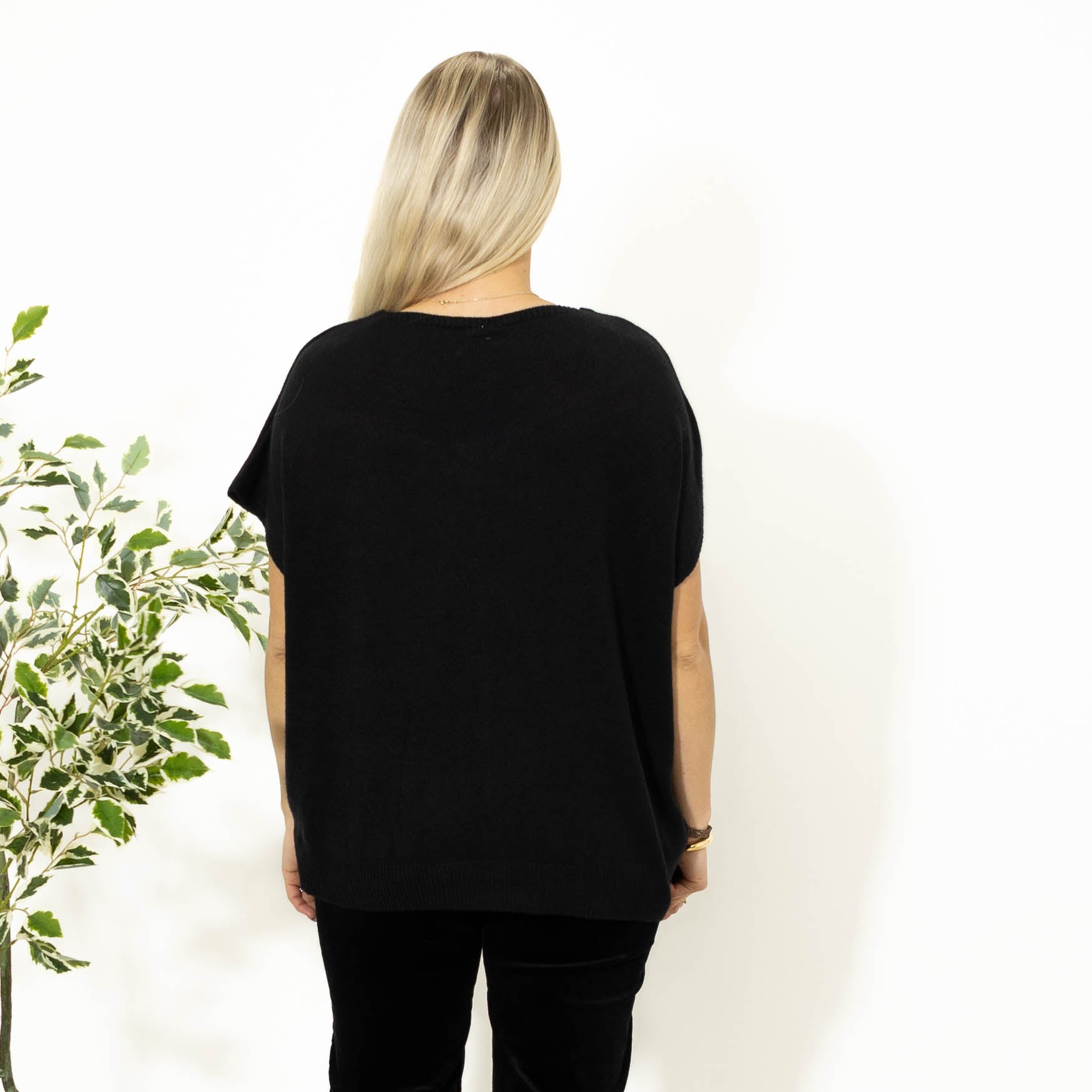 Lene strikvest, Sort