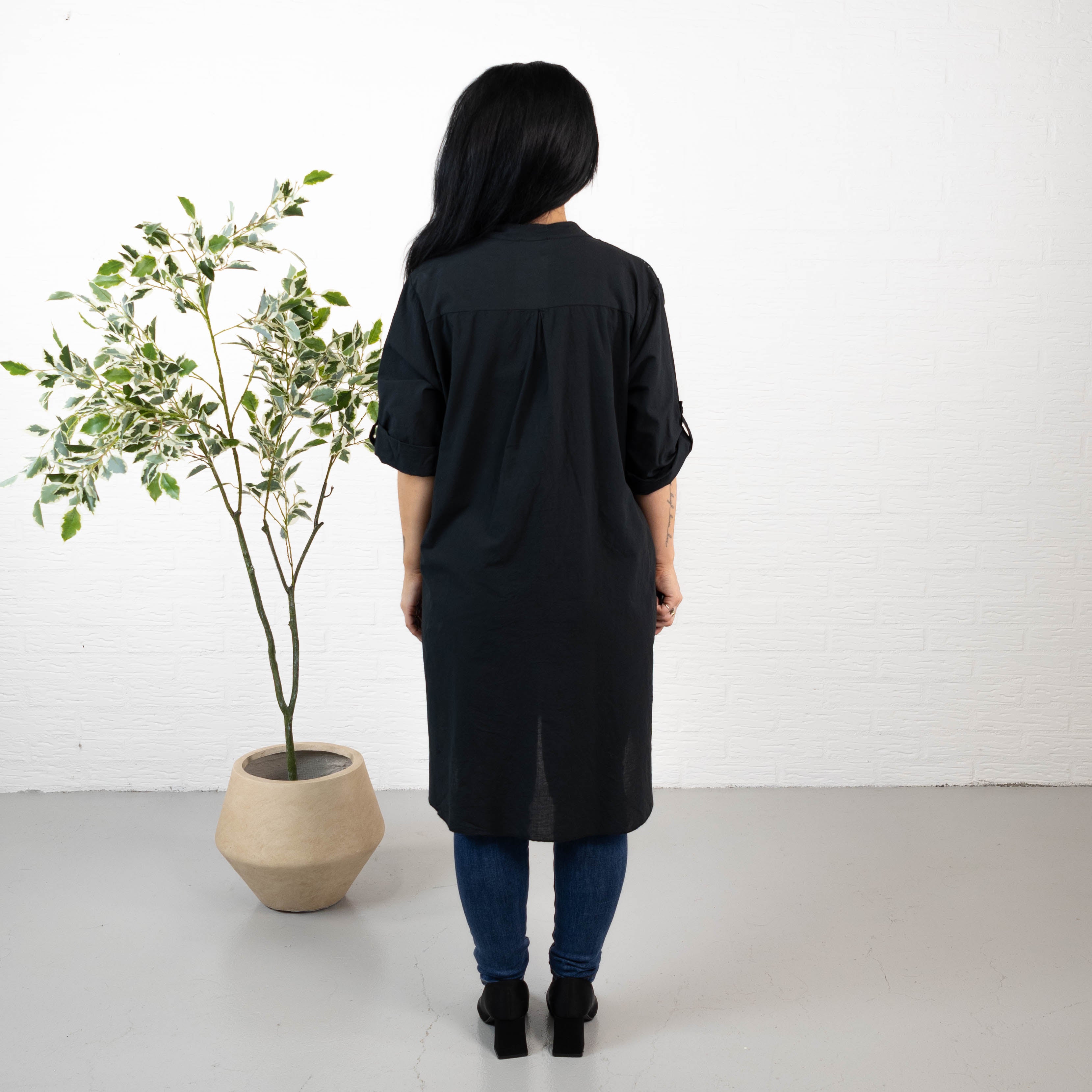 Carolina tunika, Sort