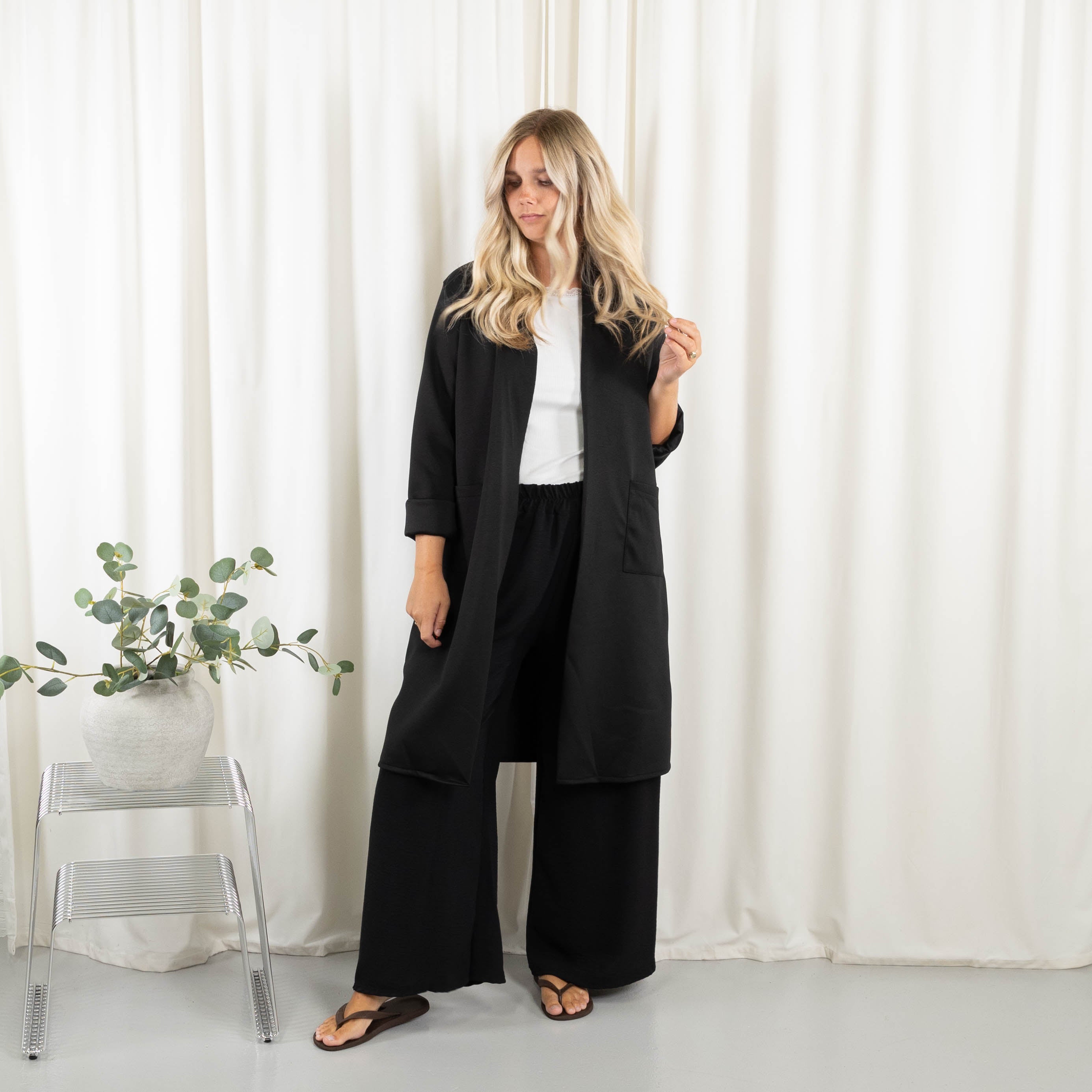 Ginny cardigan, Sort