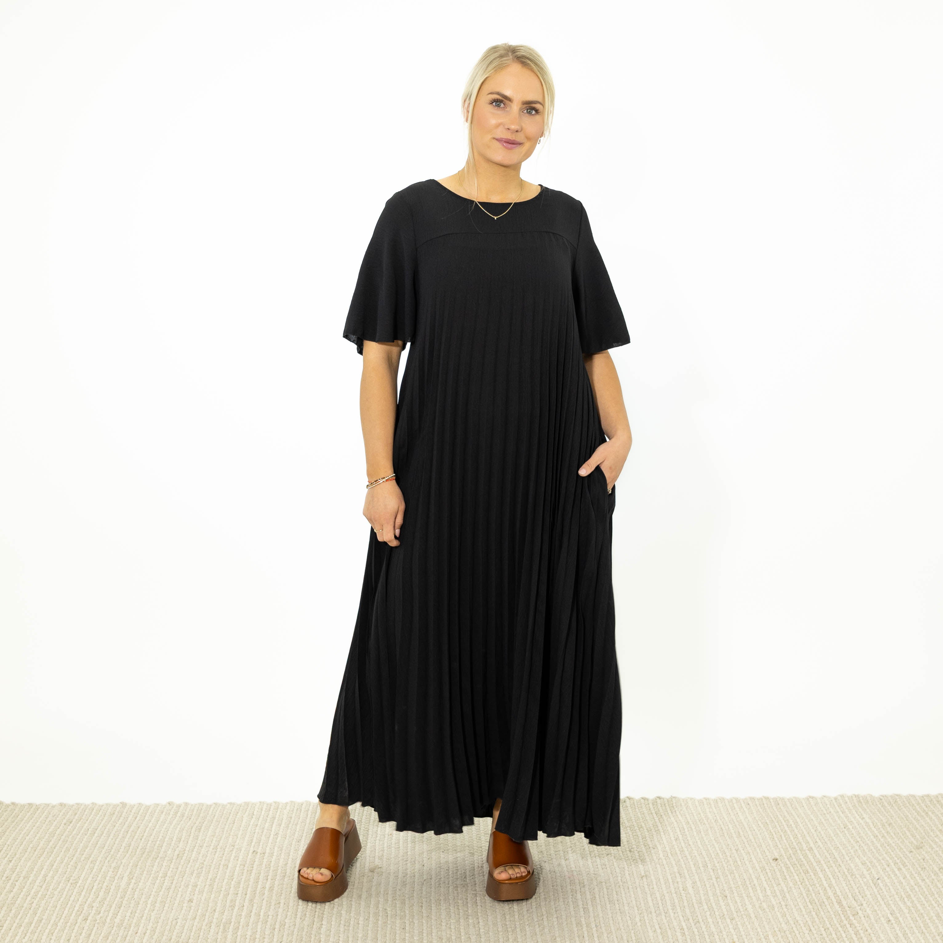 Sarah Bubblechiffon kjole, Sort