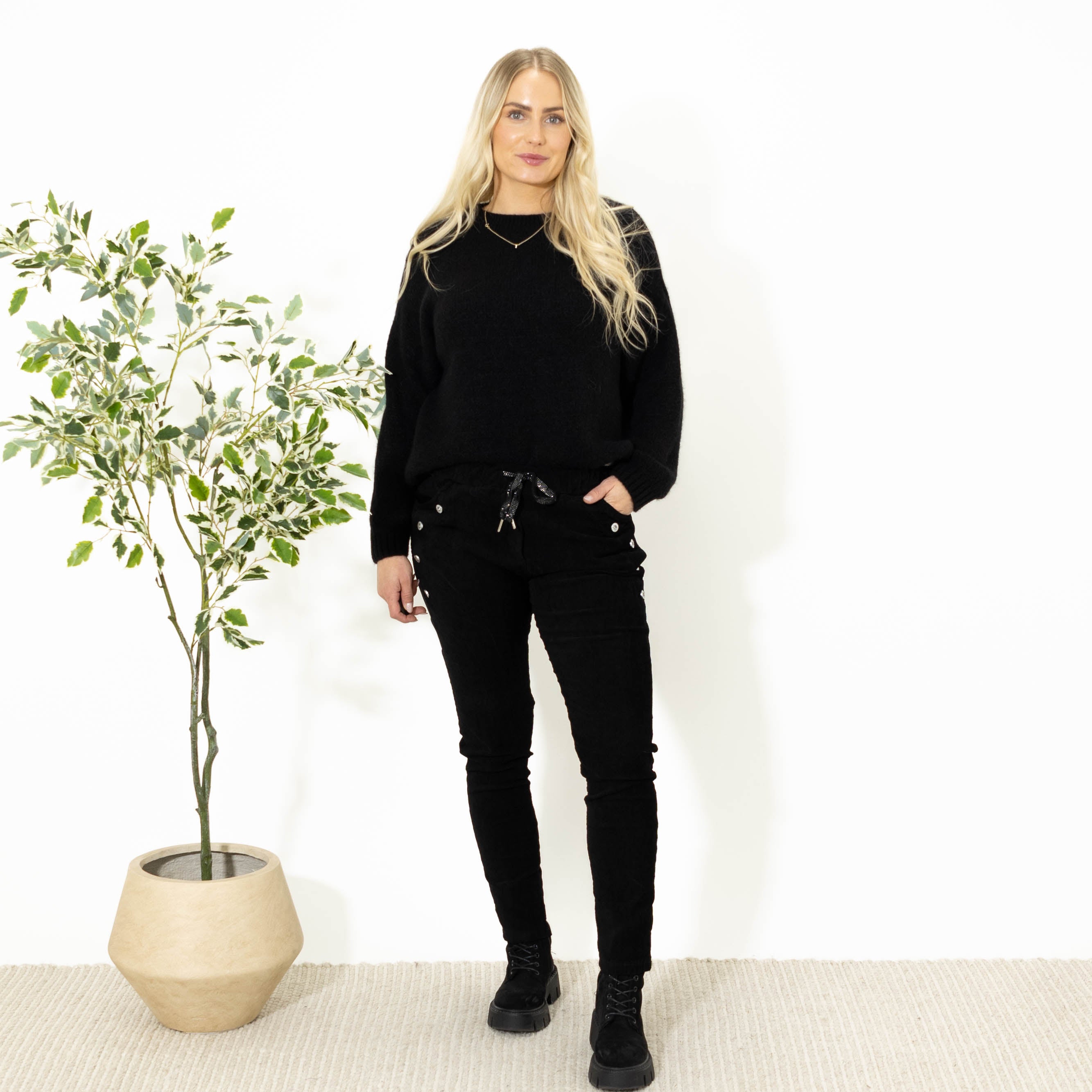 Brianna fløjlsbukser, Sort