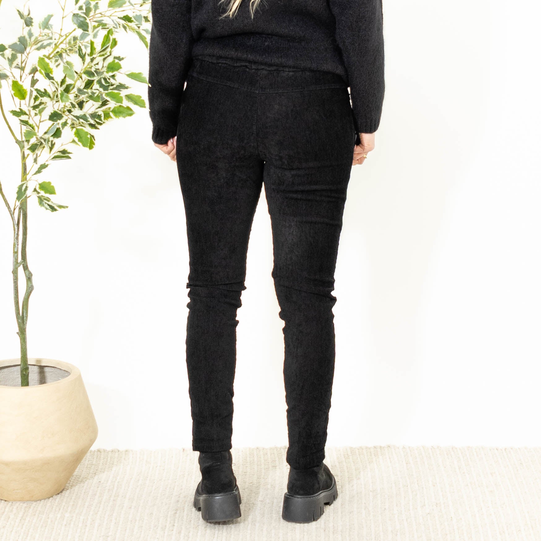 Brianna fløjlsbukser, Sort