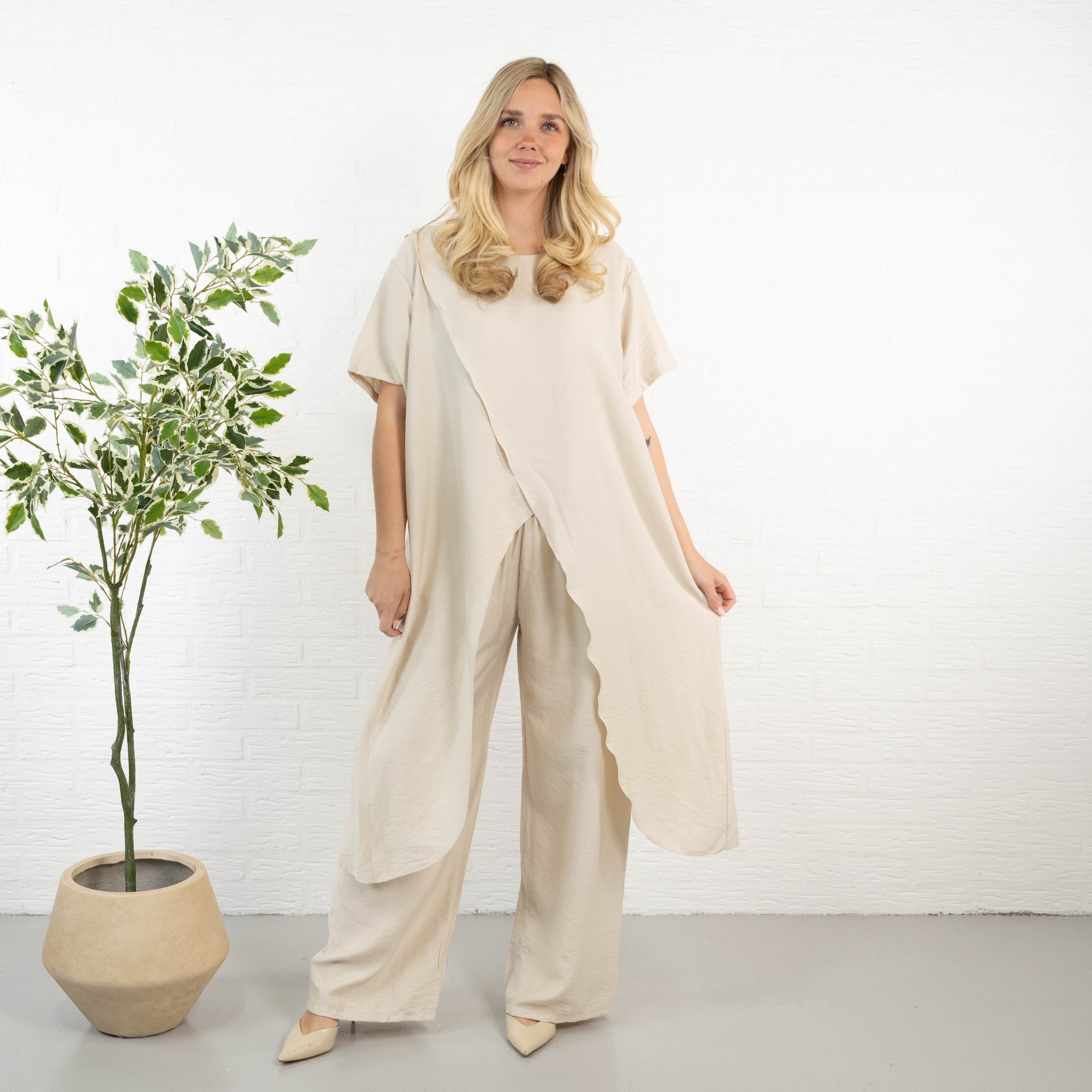 Marishka 2 delt sæt, Beige