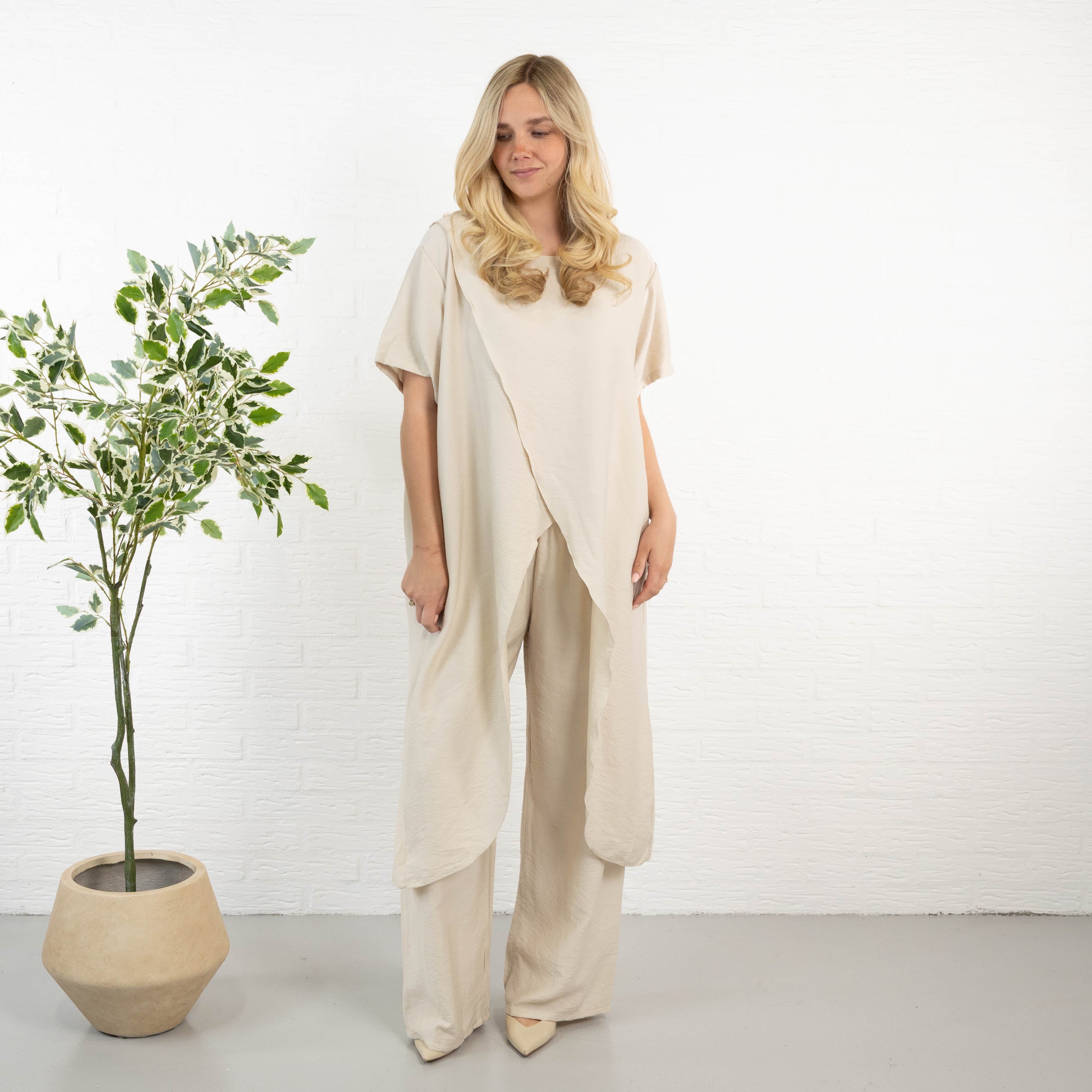 Marishka 2 delt sæt, Beige