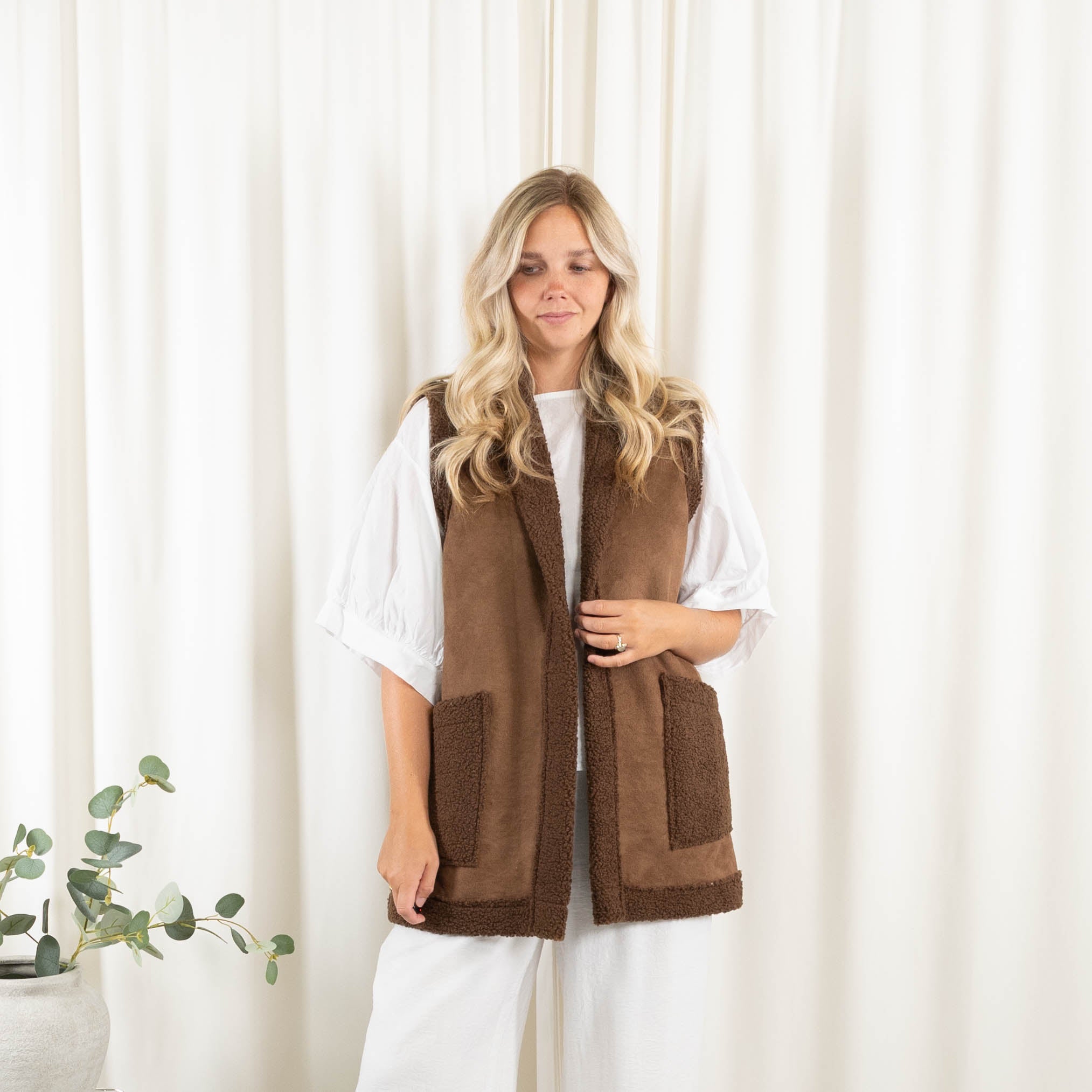 Eden vest, Choko