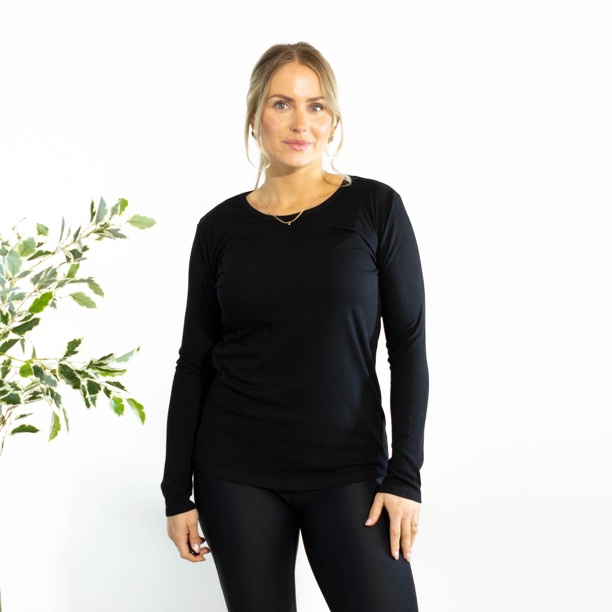 Monica langærmet t-shirt, Sort