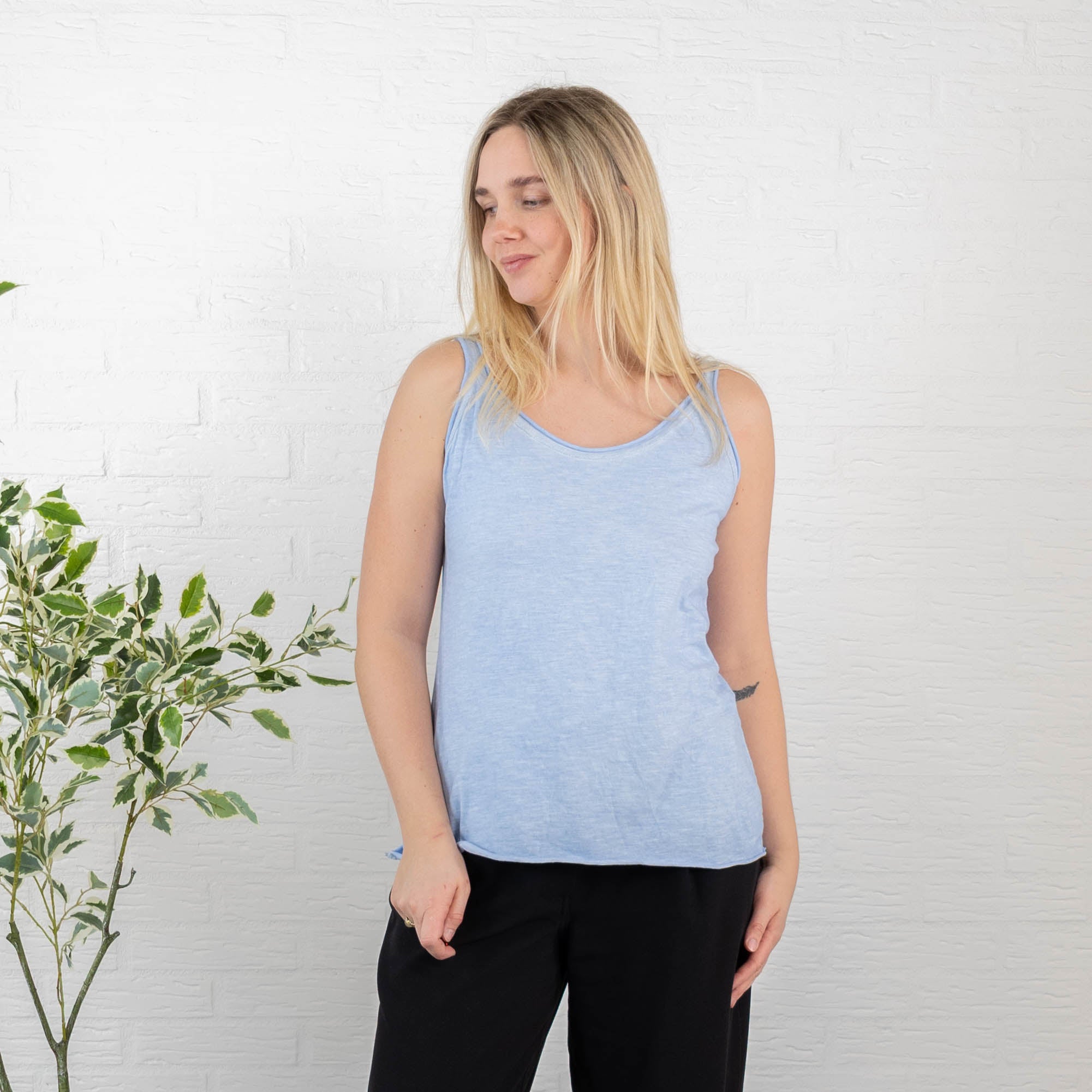 Montana top, Lyseblå