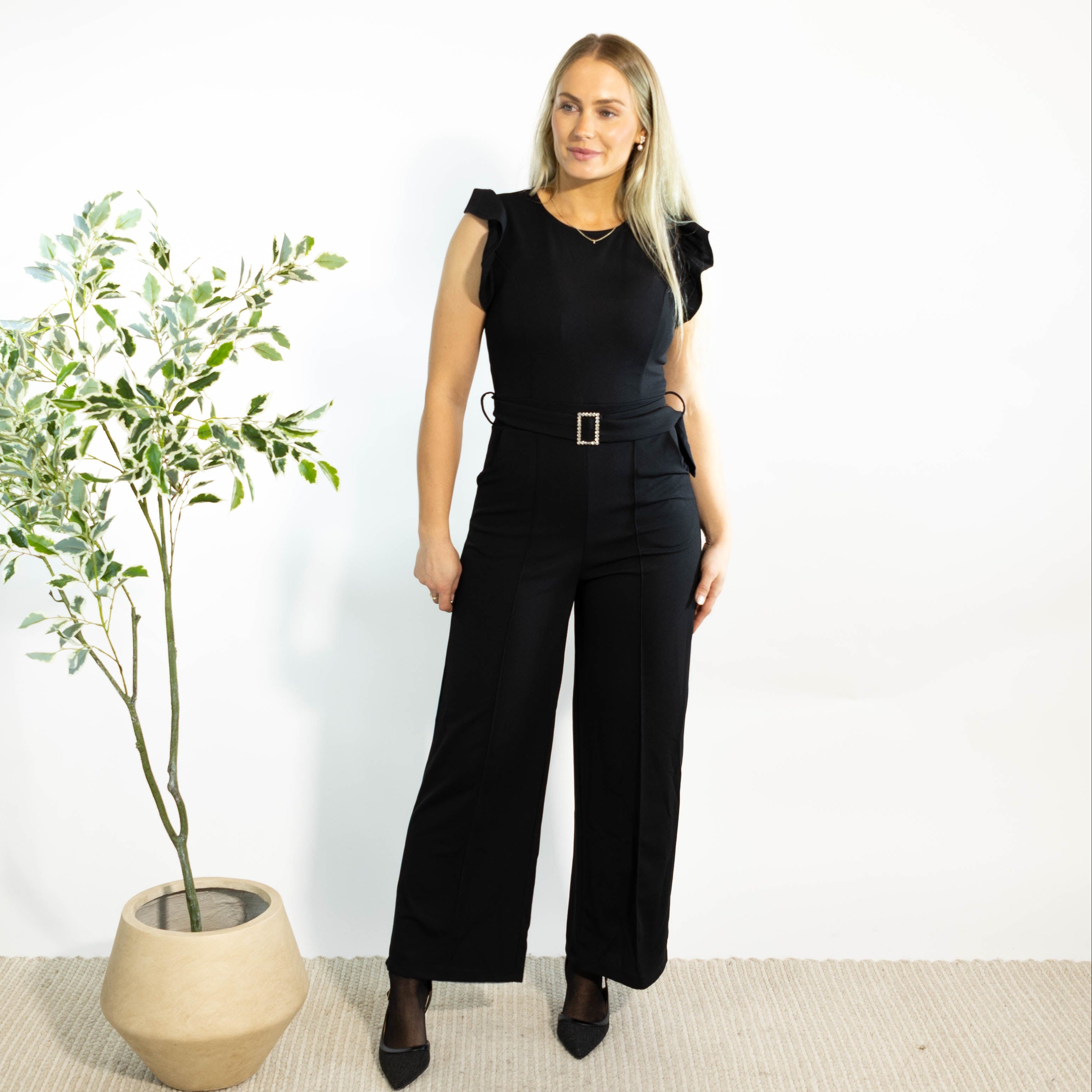 Payton buksedragt m. bælte, Sort