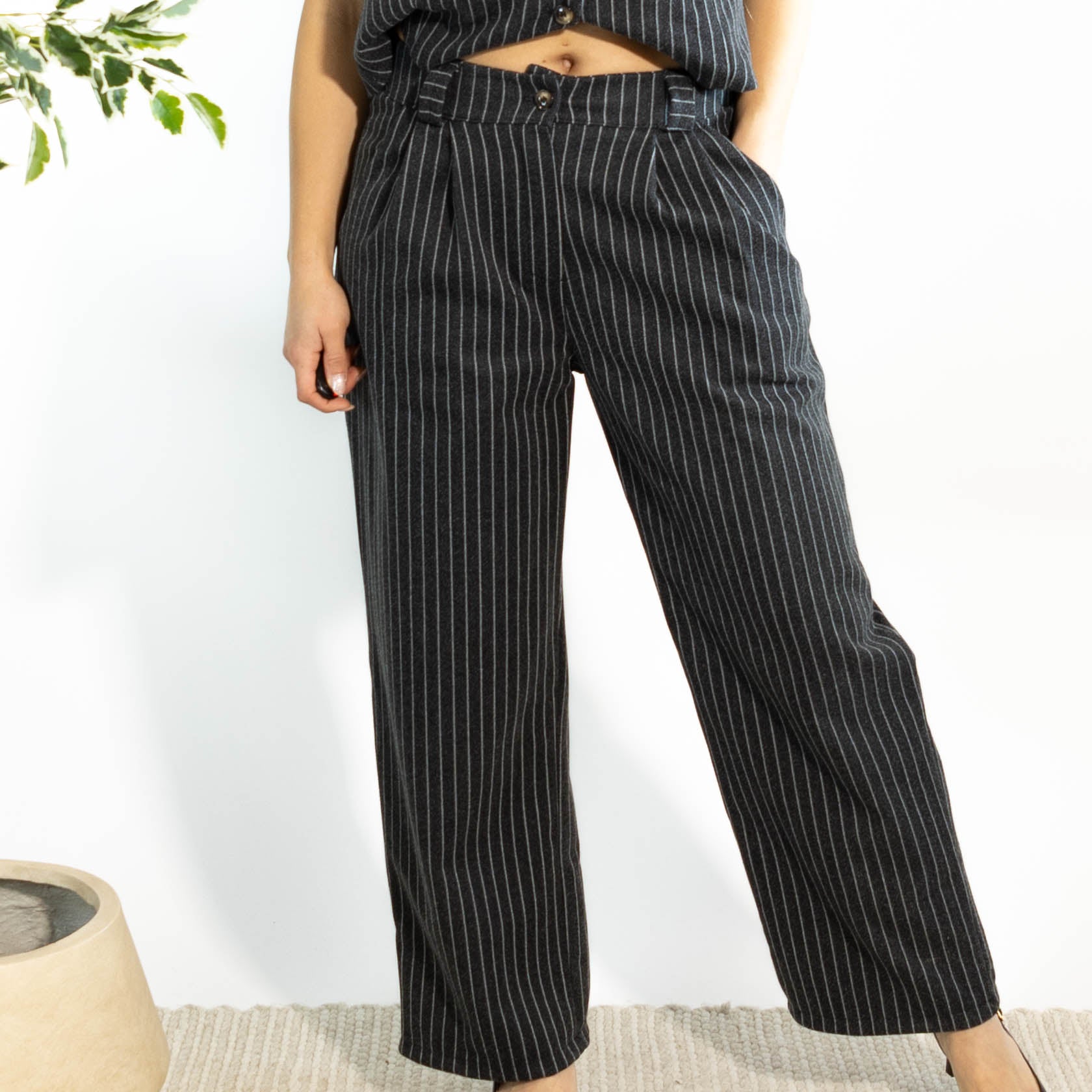 Jette stribet bukser, Grå