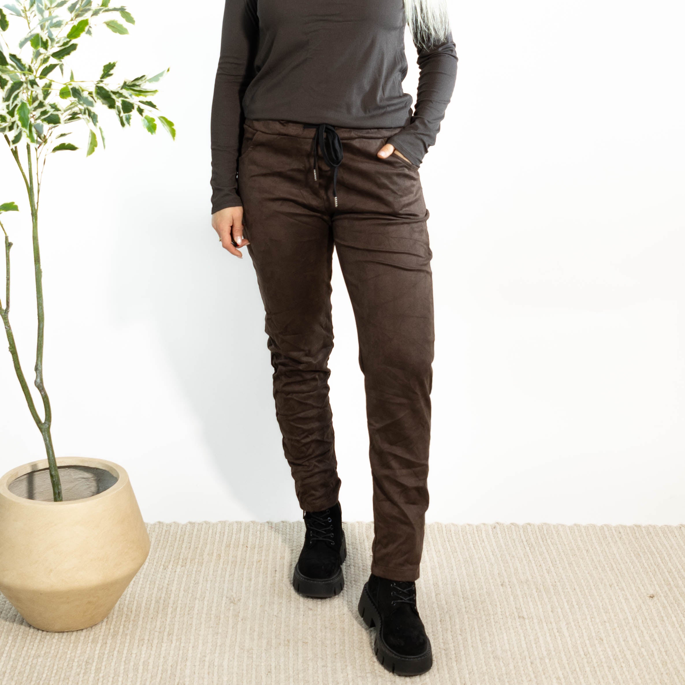 Nikki vegan bukser, Choko