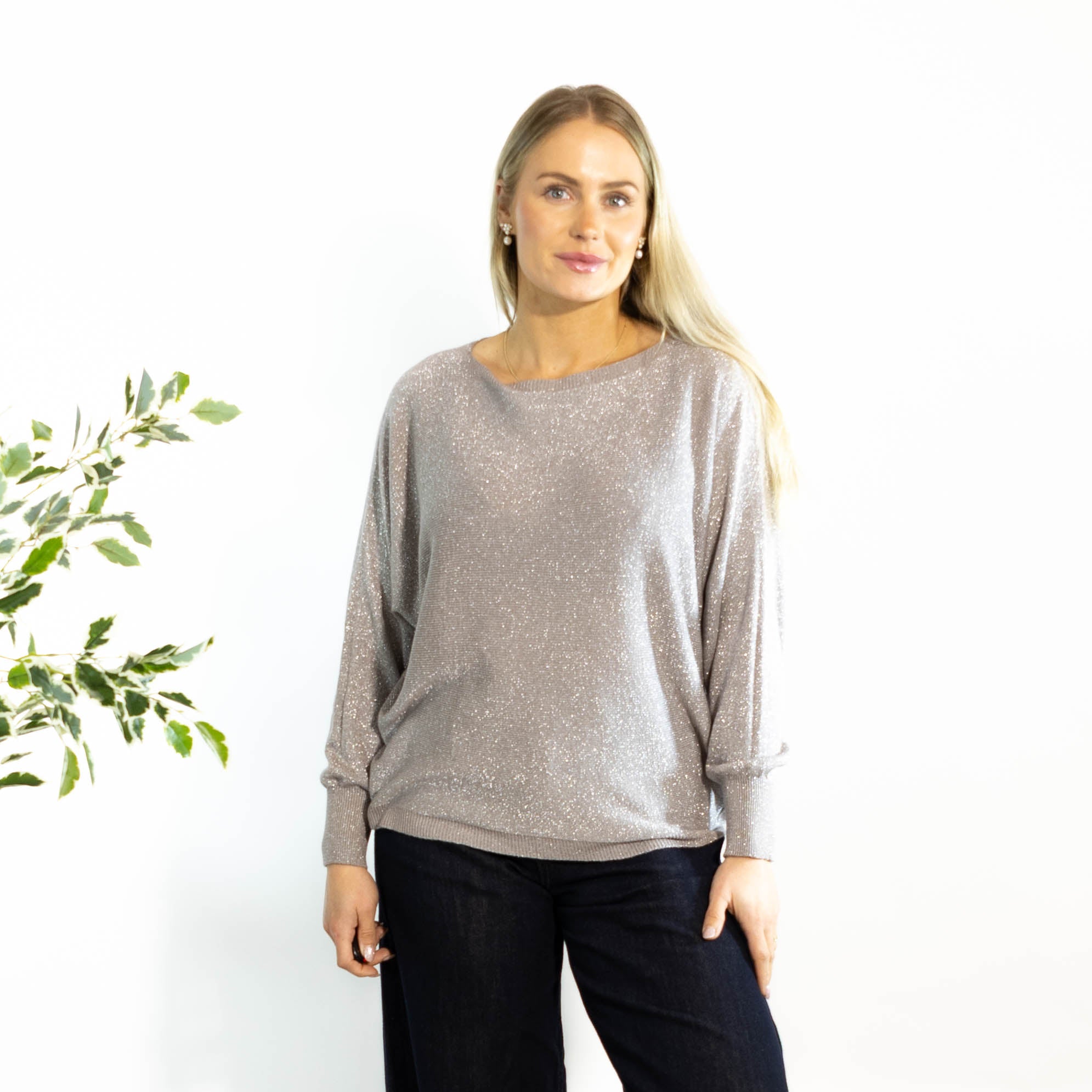 Toni batwing strik, Taupe