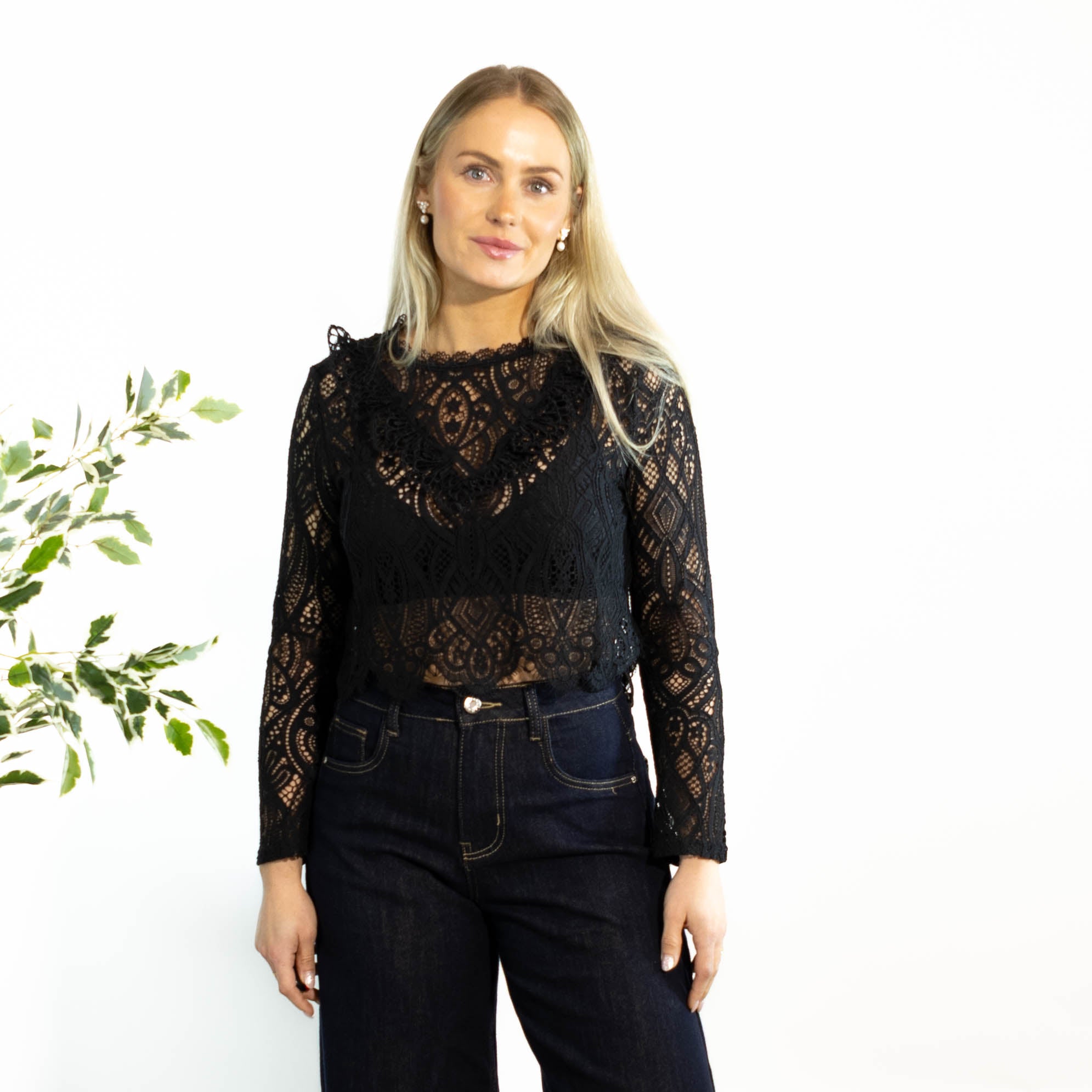 Solvej lace overdel, Sort