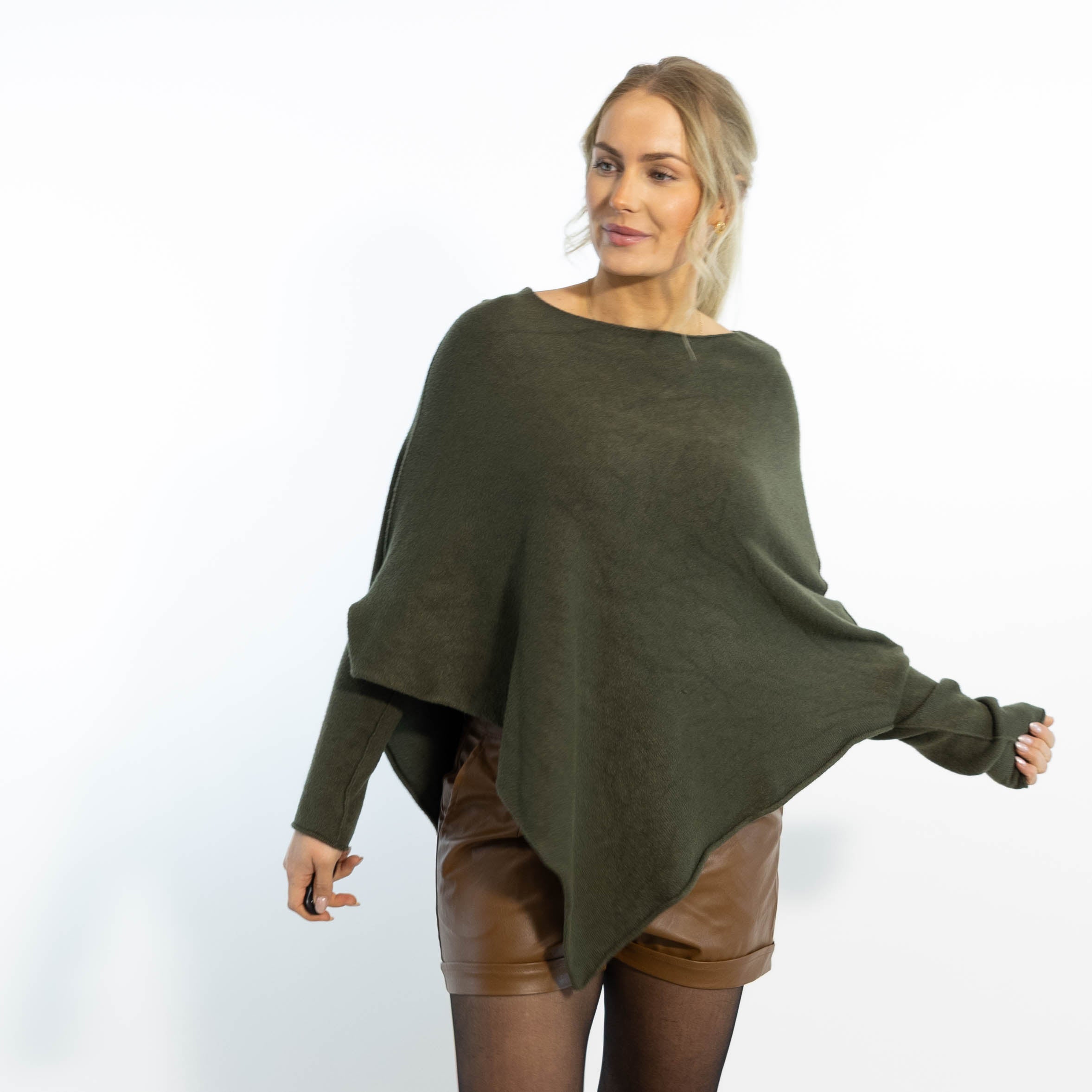Heidi poncho, Khaki